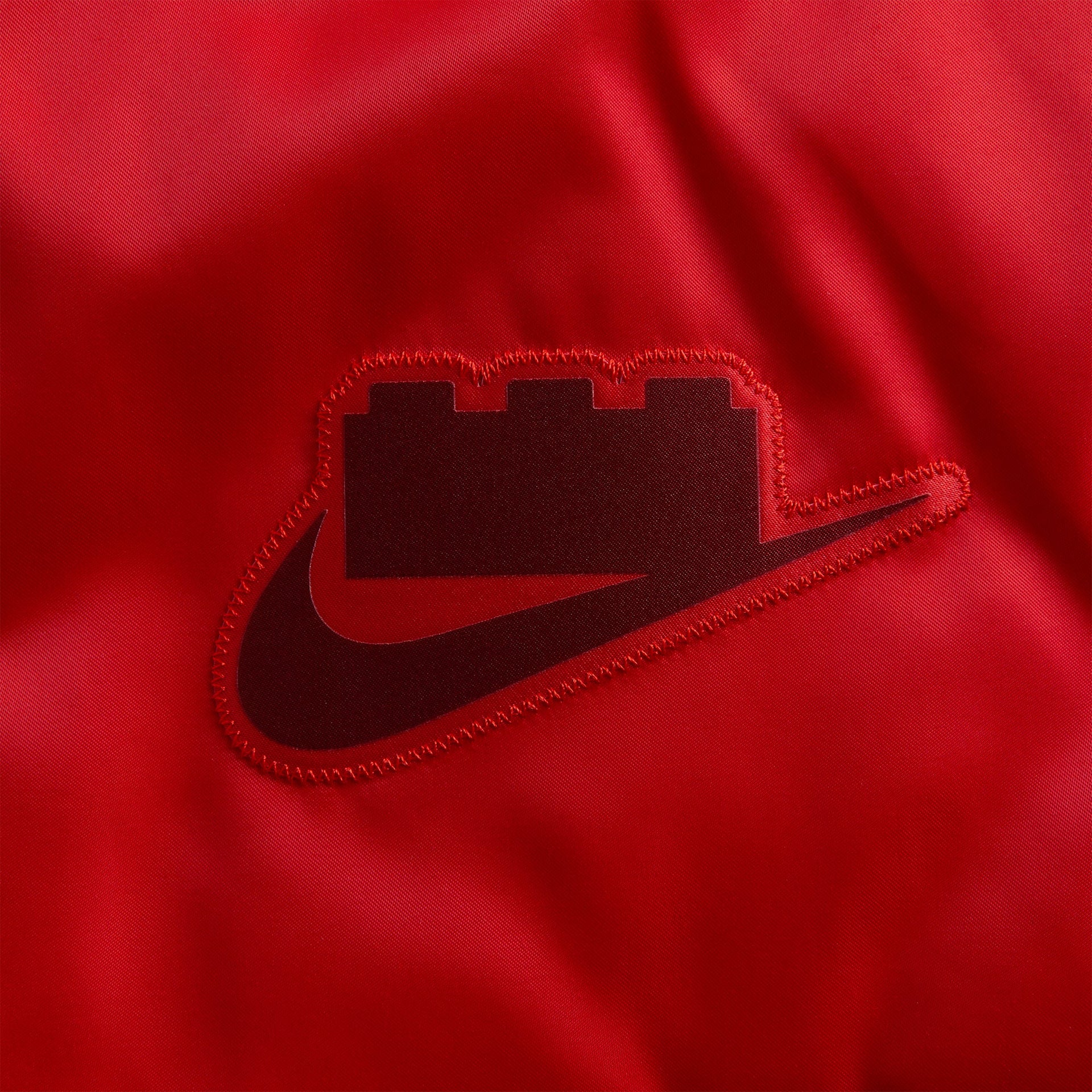 Nike x LEGO Collection Kids Basketball Jacket - Rush Red / Dark Cayenne / Dark Cayenne