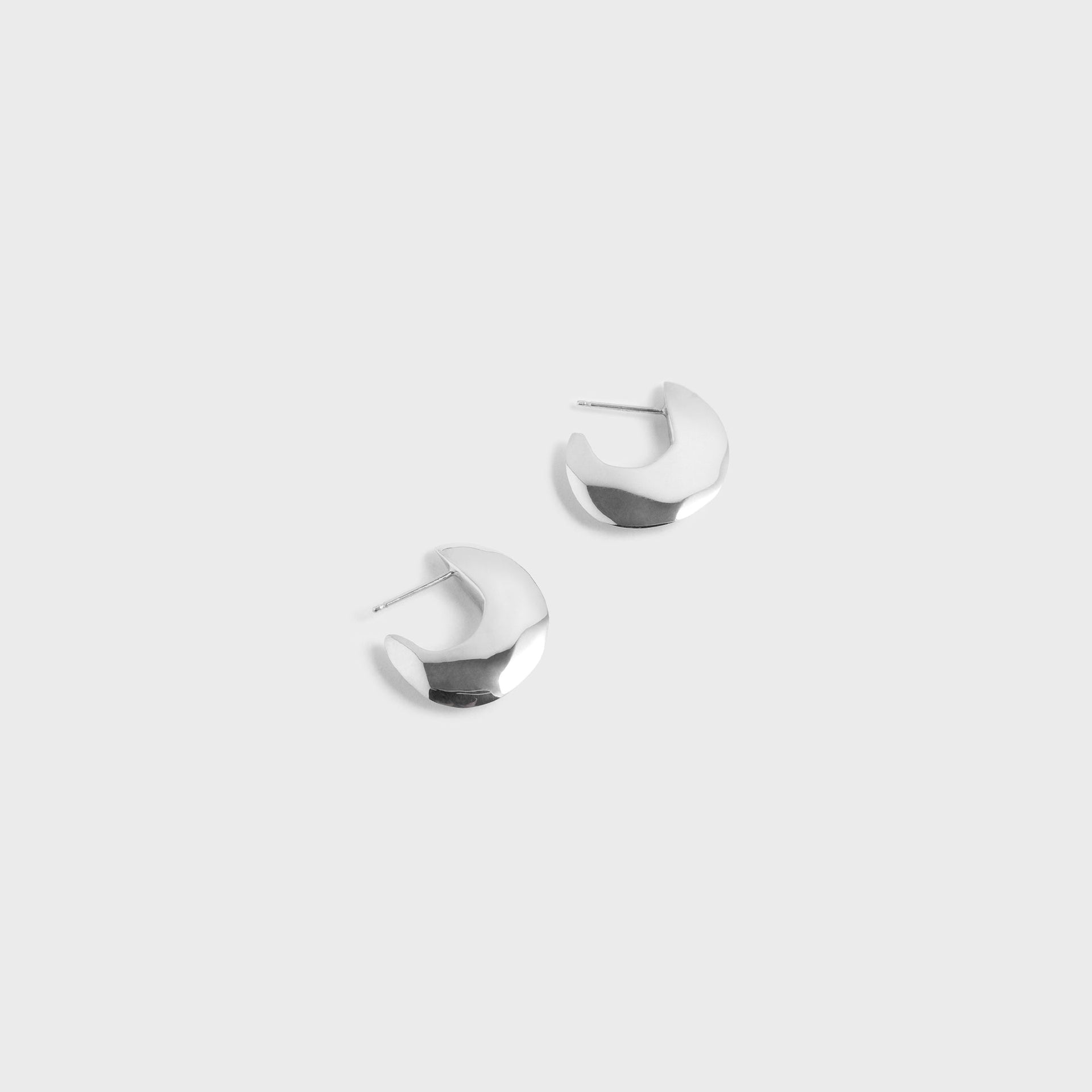 Faris Saucer Hoops in Silver