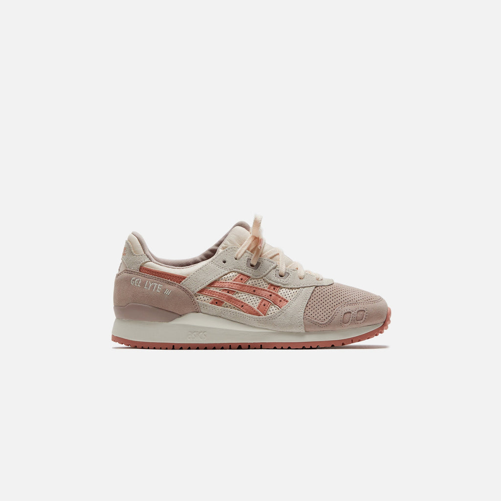 Asics GEL Lyte III OG Fawn Salmon Kith Europe