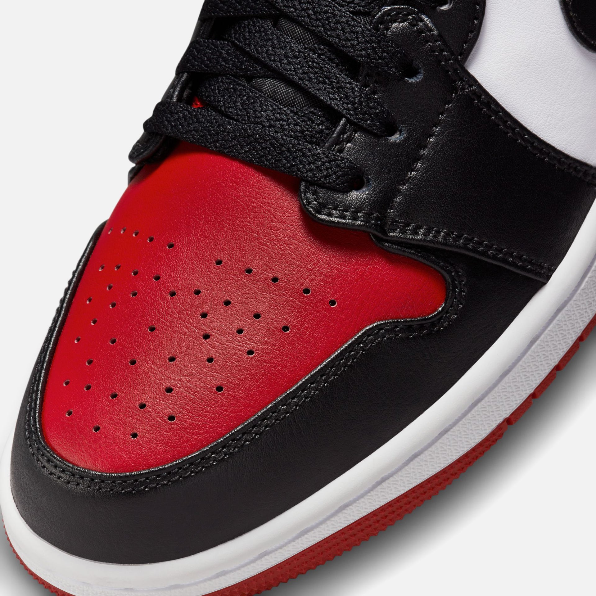 Jordan Air Jordan 1 Low - White / Black / Varsity Red