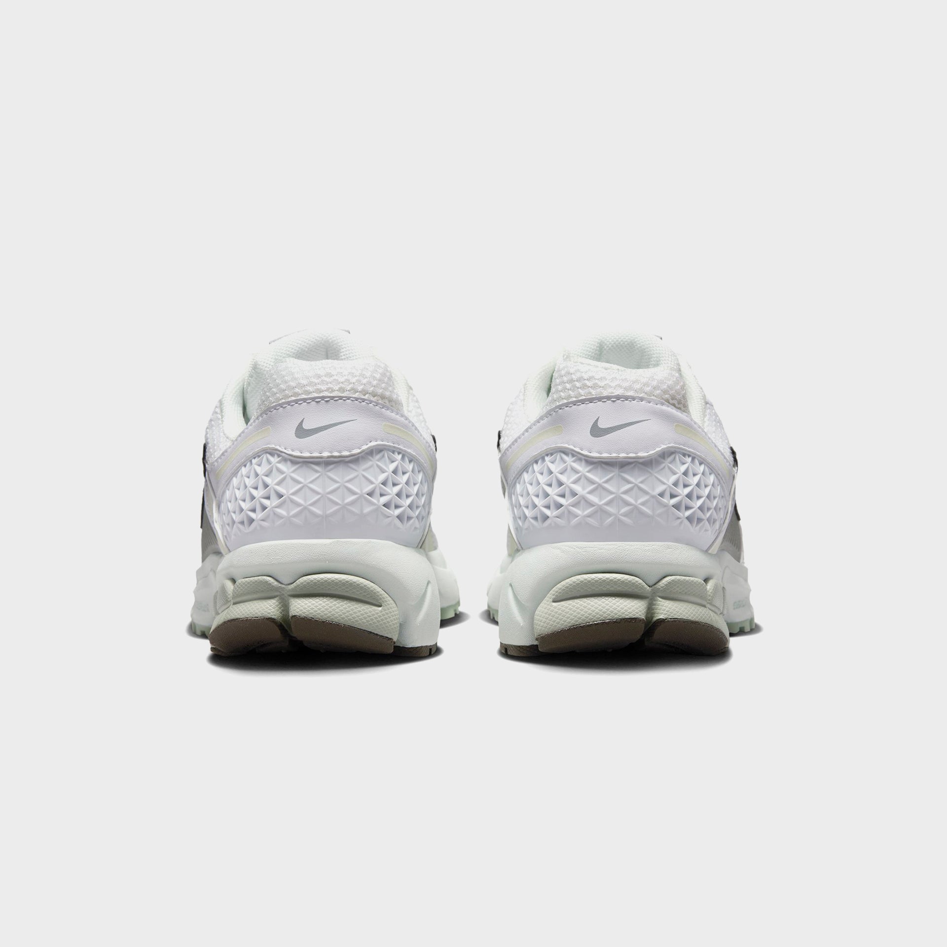 Nike WMNS Zoom Vomero 5 - Summit White / Light Smoke Grey / Jade Horizion