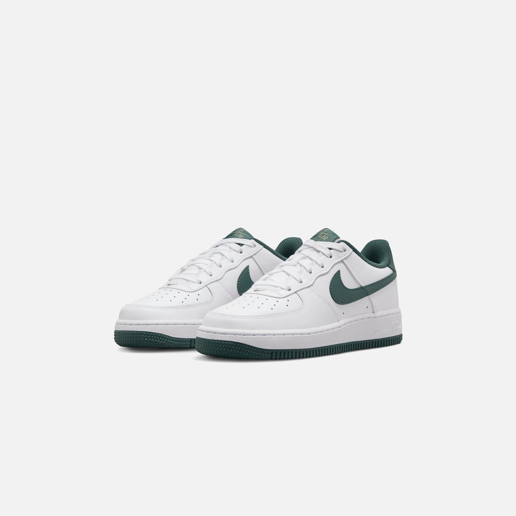 Nike GS Air Force 1 White Vintage Green Oil Green Kith Europe