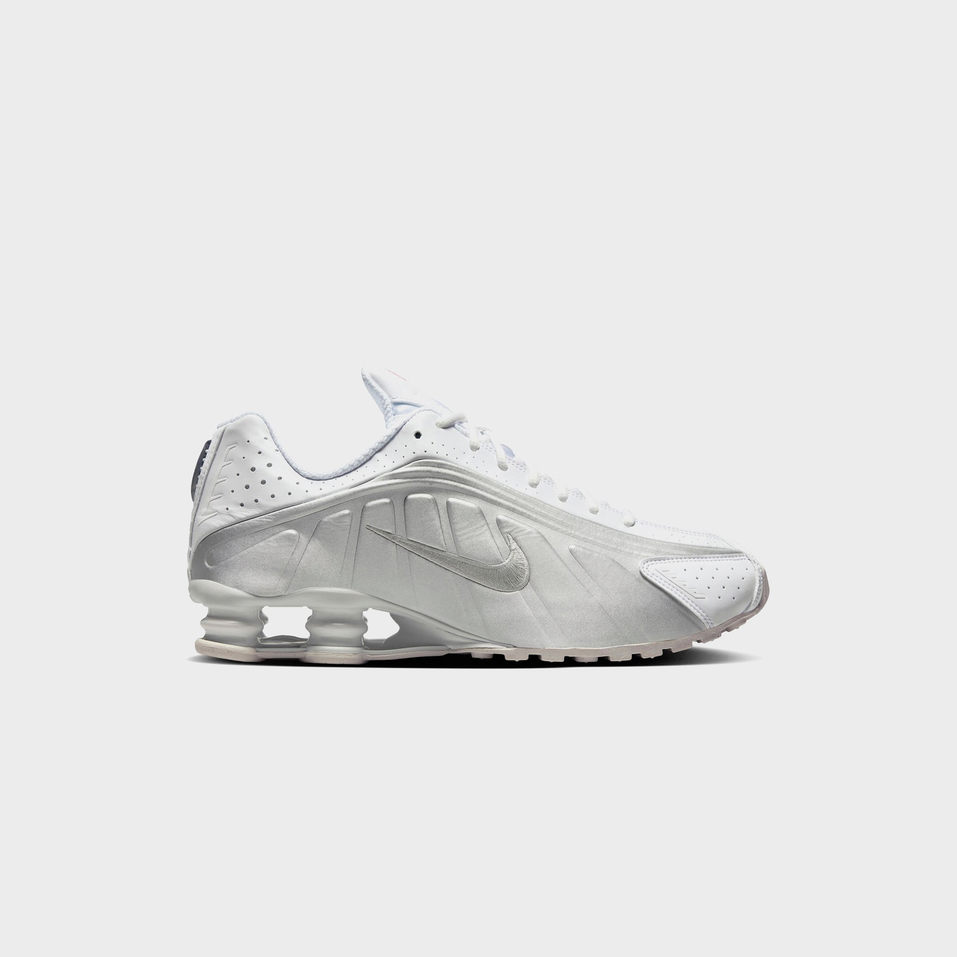 Nike Shox R4 - White / Bright Crimson / Metallic Silver