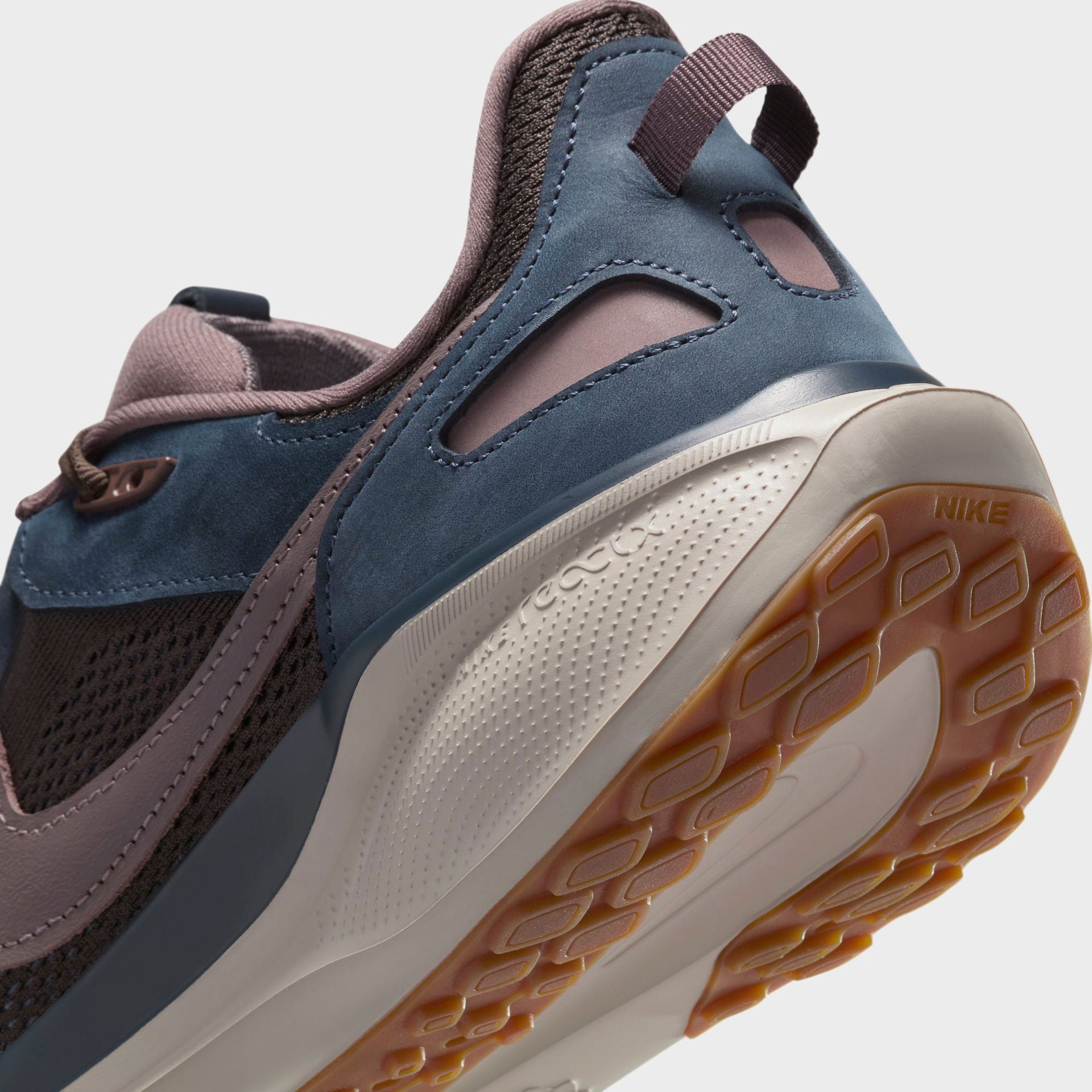 Nike Air Zoom Pegasus 41 - Black Tea / Dark Obsidian