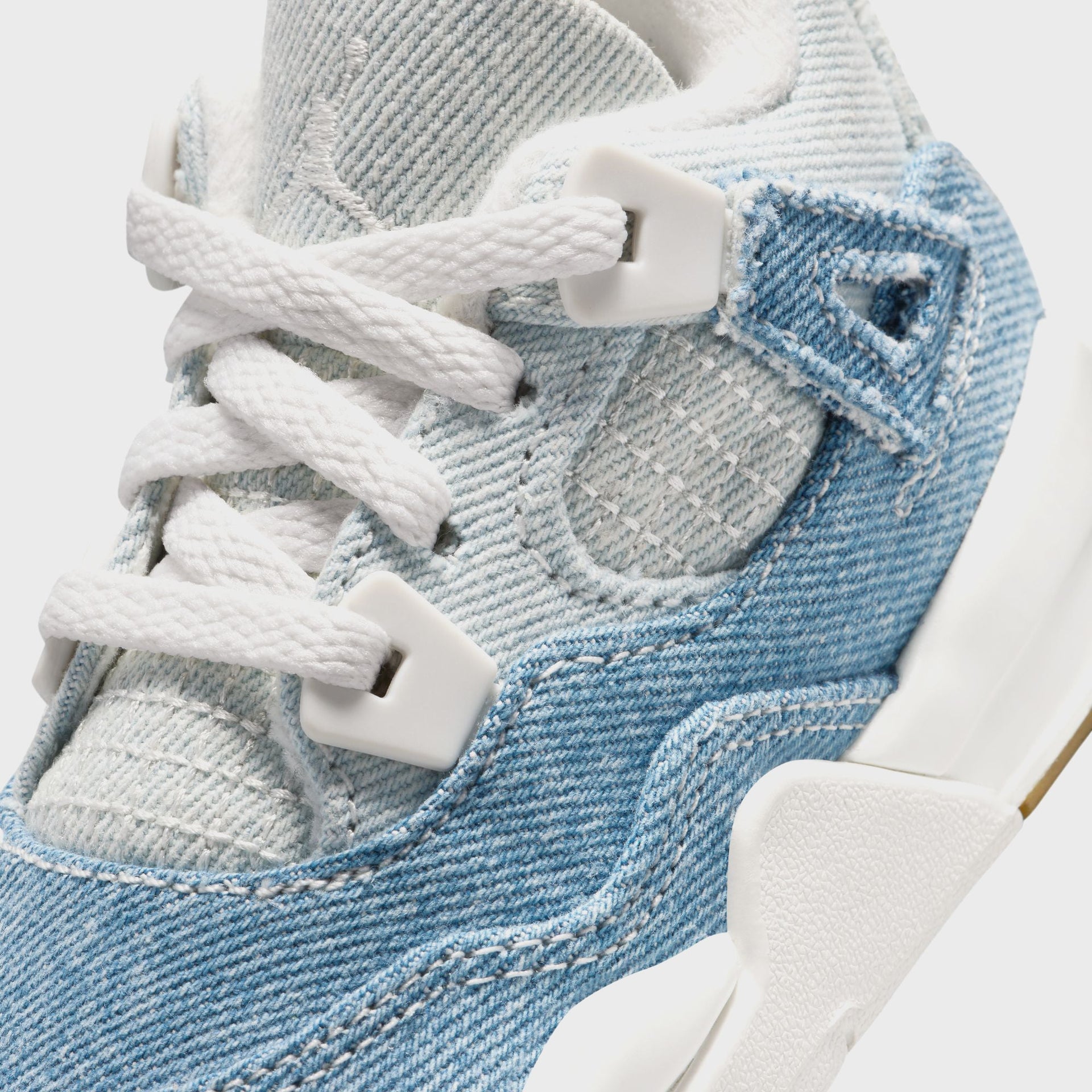 Jordan TD Air Jordan 4 Retro - Tex Sail / Worn Blue / Metallic Gold