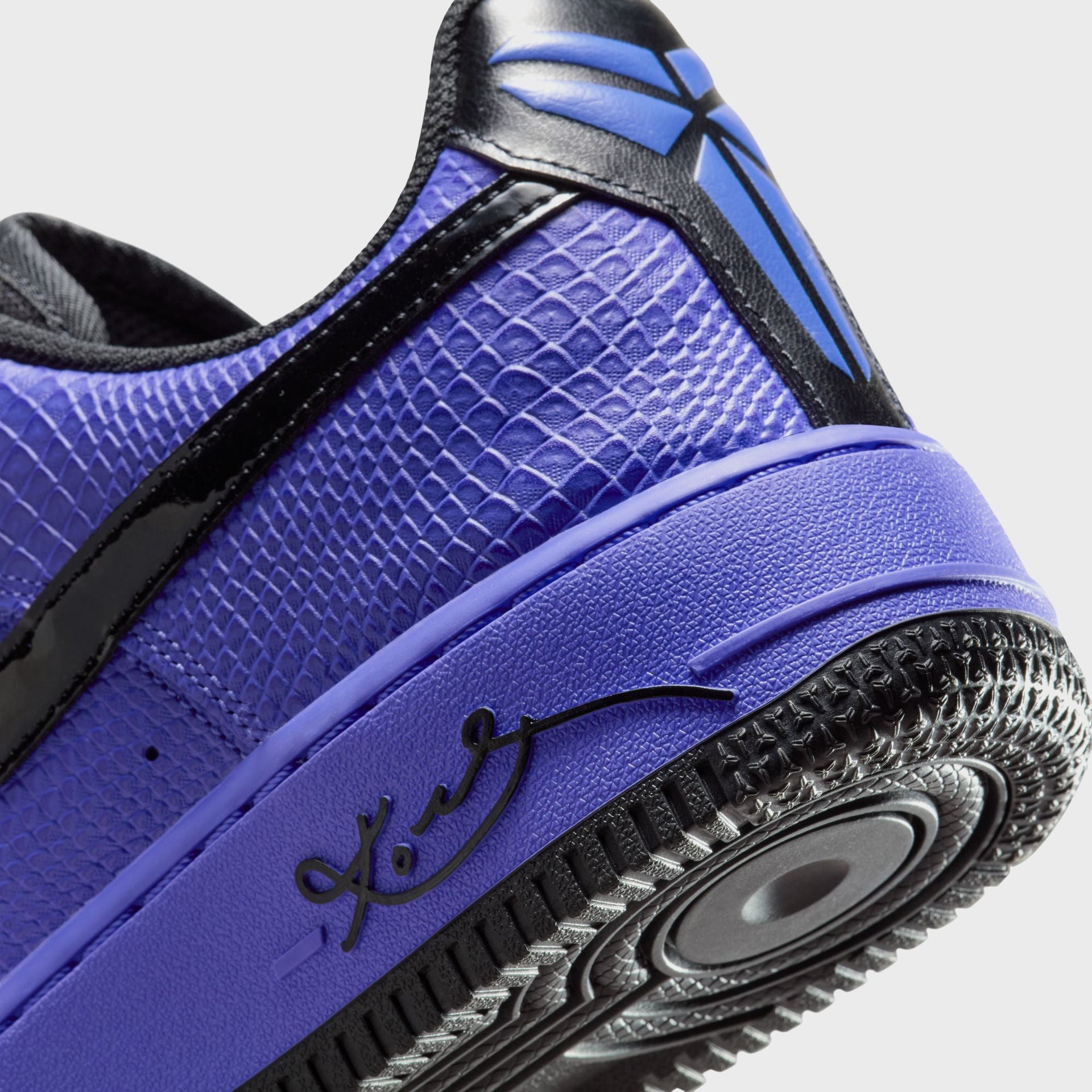 Nike x Kobe Bryant Air Force 1 Low Protro - Persian Violet / Black