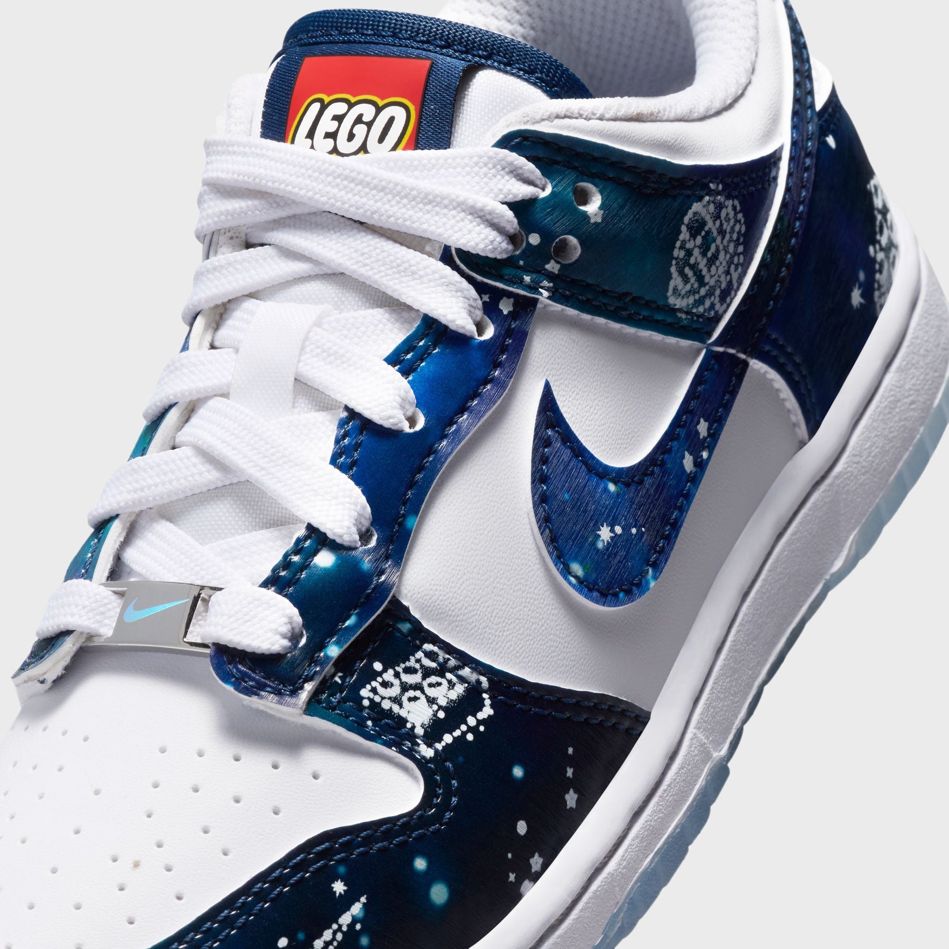 Nike x LEGO® Collection PS Dunk Low - White / Brave Blue / Metallic Platinum / Multi-Color