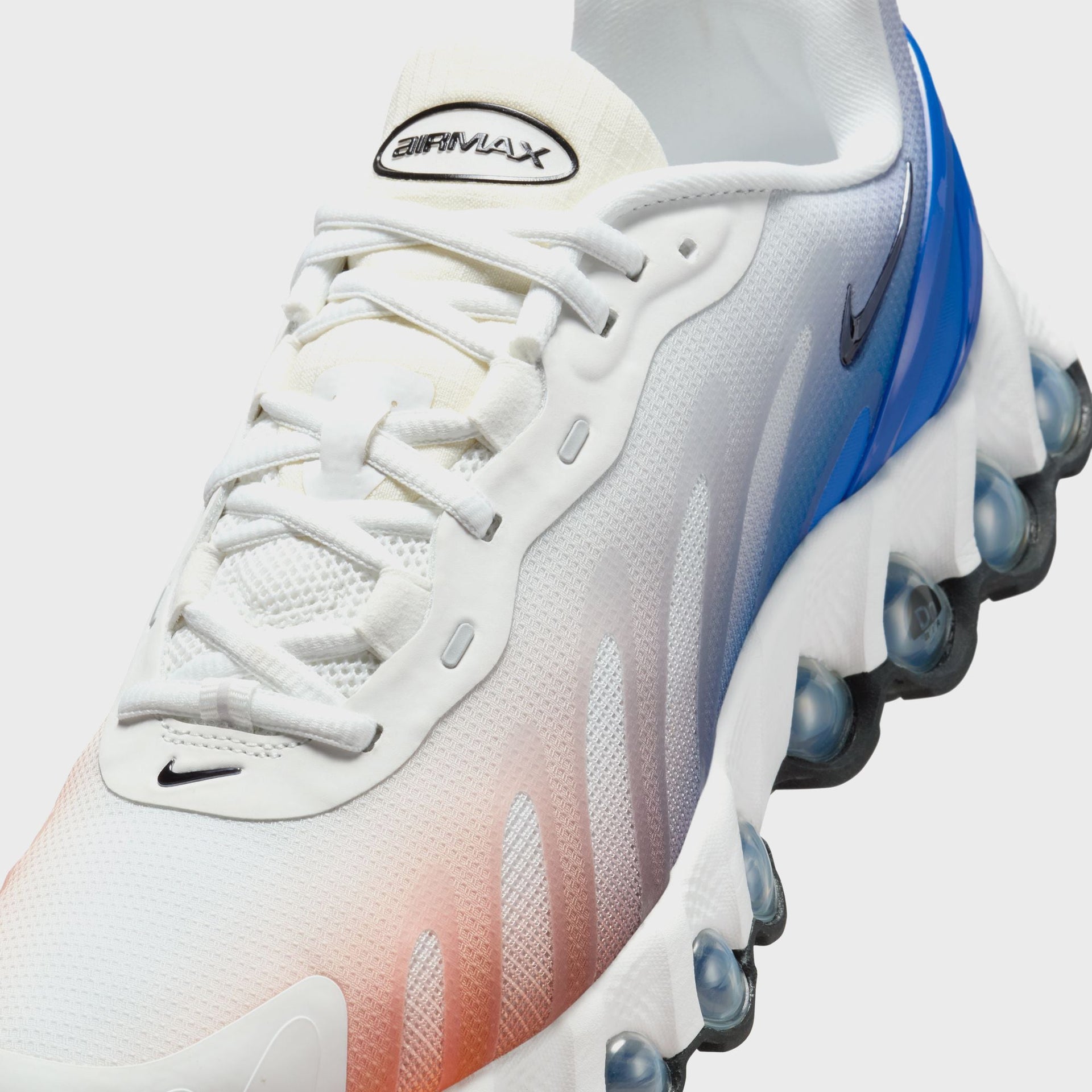 Nike Air Max Dn8 - Summit White / Black / Safety Orange