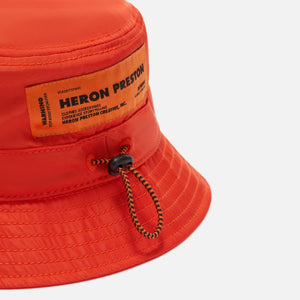 Heron Preston HPNY Emblem Nylon Bucket Hat - Orange