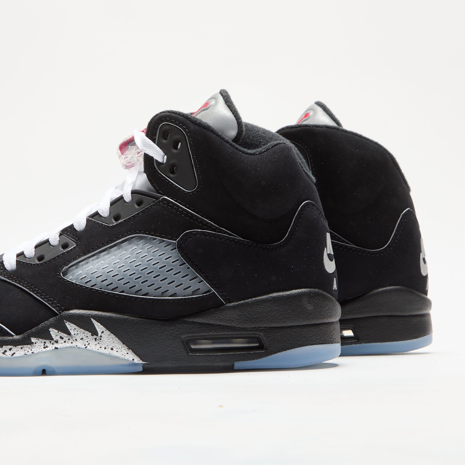 Jordan Air Jordan 5 Retro OG Reimagined - Black / Metallic Silver / Fire Red / White