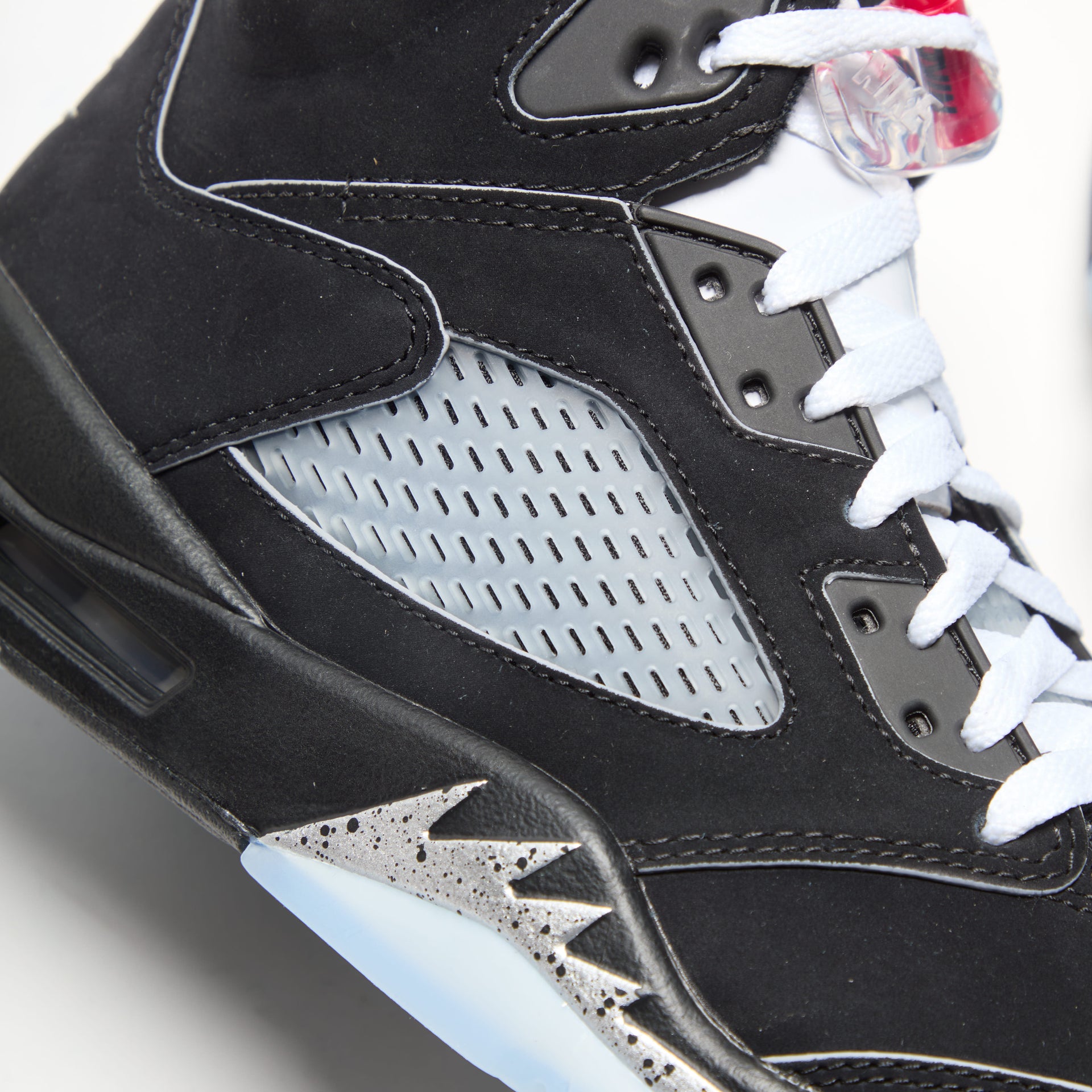 Jordan Air Jordan 5 Retro OG Reimagined - Black / Metallic Silver / Fire Red / White