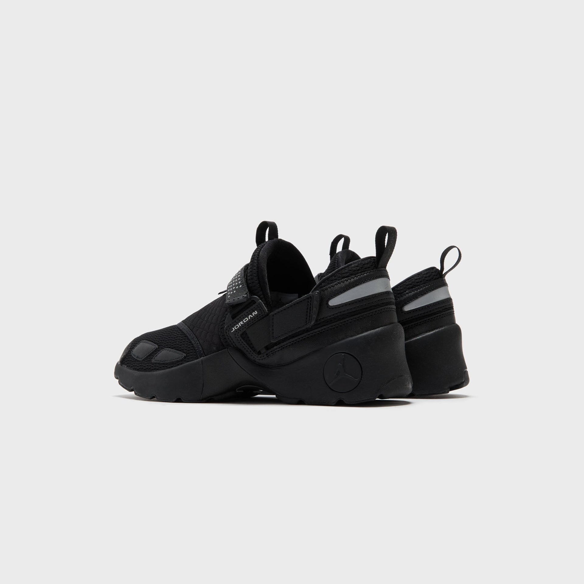 Jordan WMNS Trunner LX - Black / Black / Black