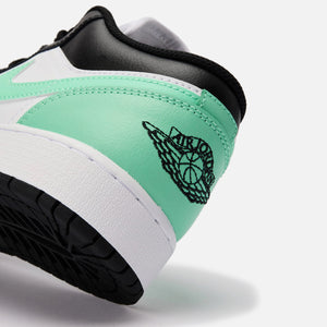 Nike GS Air Jordan 1 Low - White / Black / Green Glow