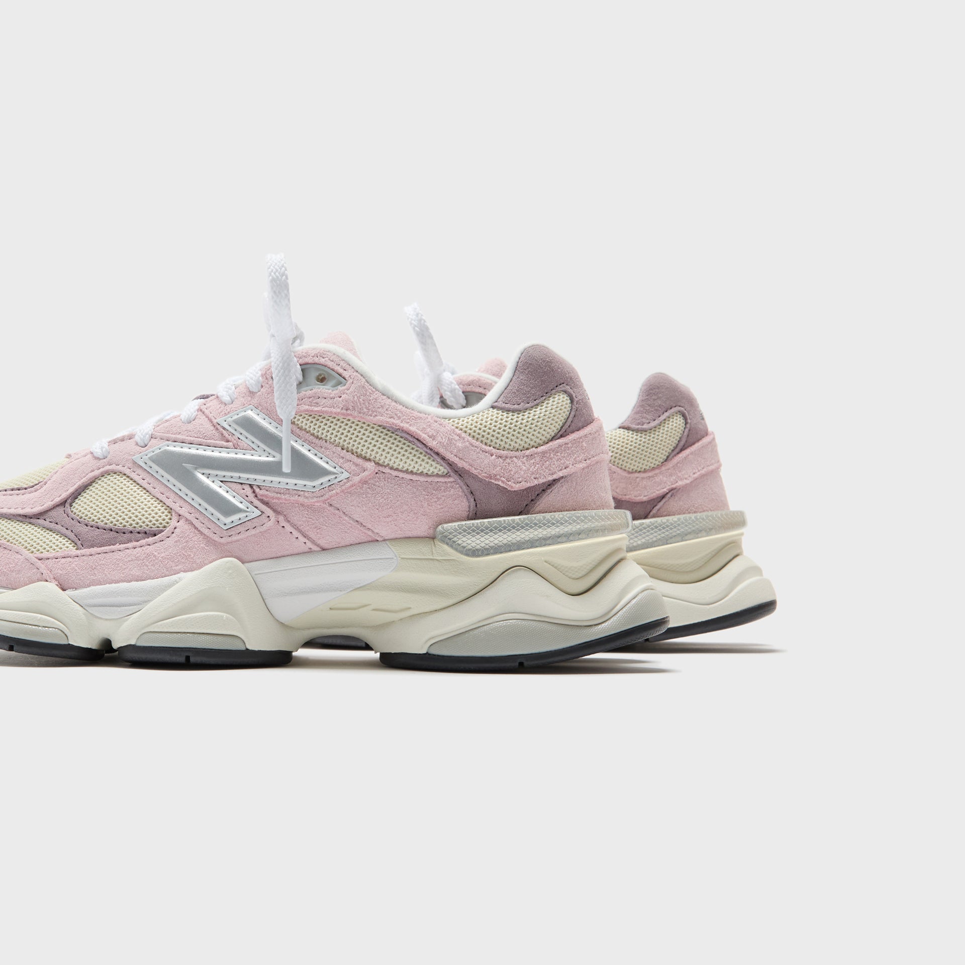 New Balance 9060 - Rose Sugar / Ice Wine