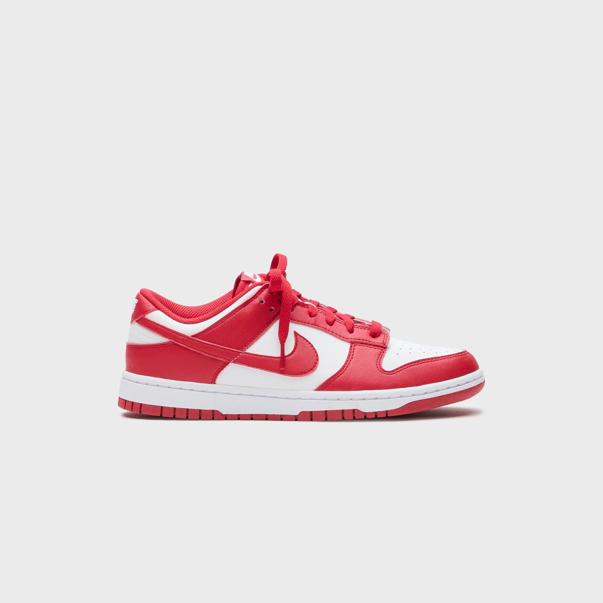 Nike WMNS Dunk Low Next Nature - White / University Red / White