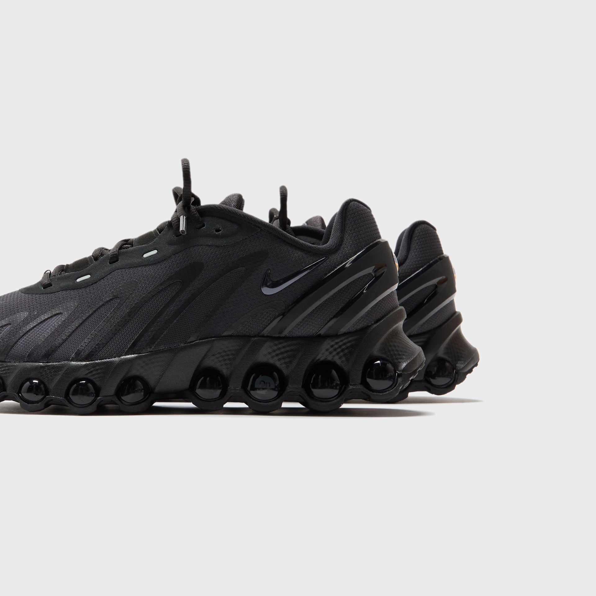Nike Air Max Dn8 - Black / Anthracite