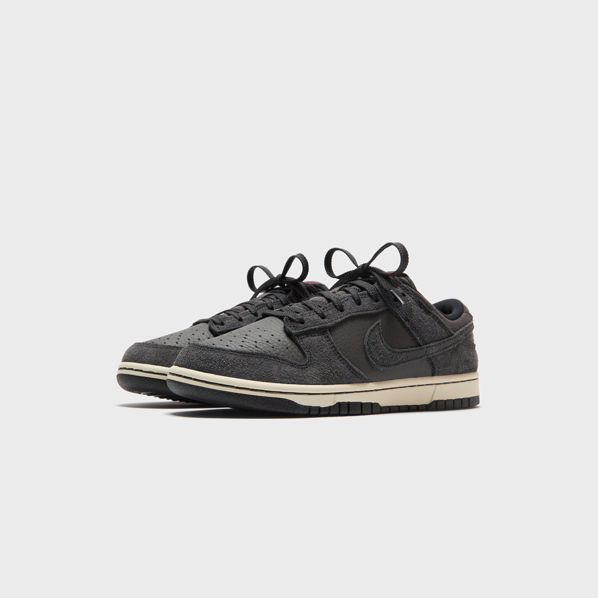 Nike Dunk Low Retro Prm - Black / Medium Ash / Coconut Milk / Off-Noir