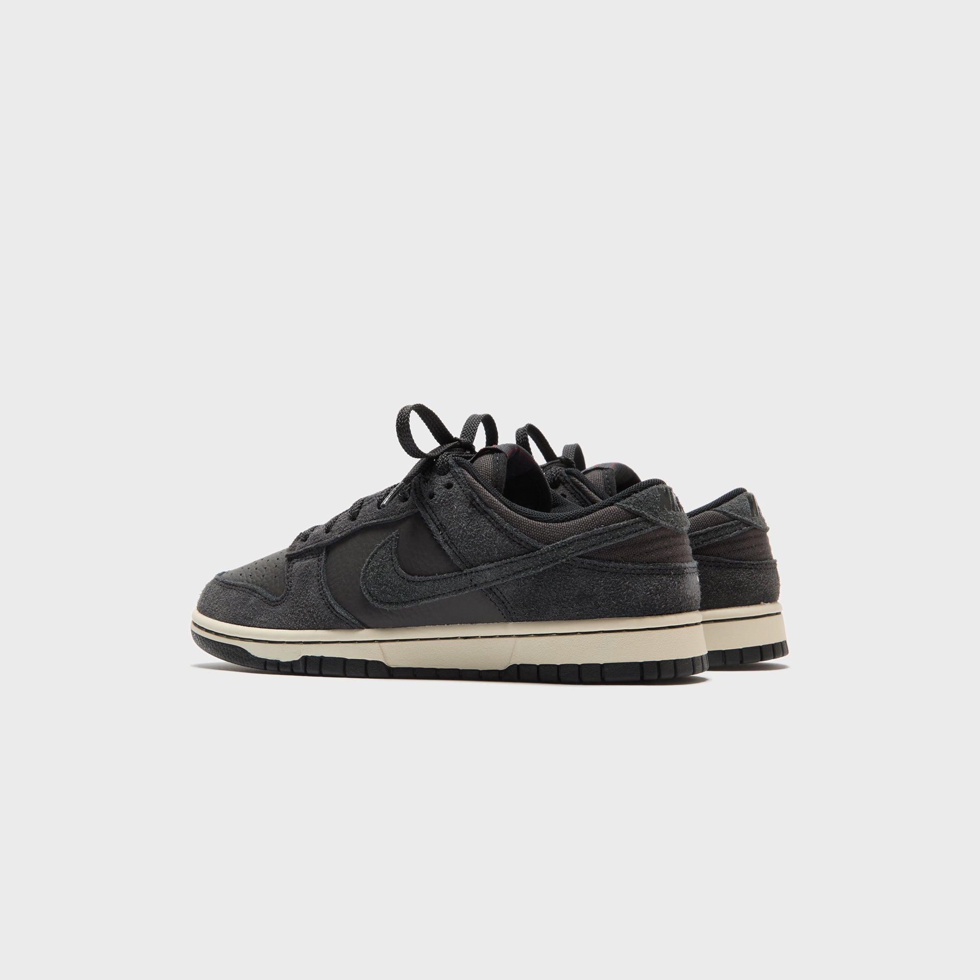 Nike Dunk Low Retro Prm - Black / Medium Ash / Coconut Milk / Off-Noir