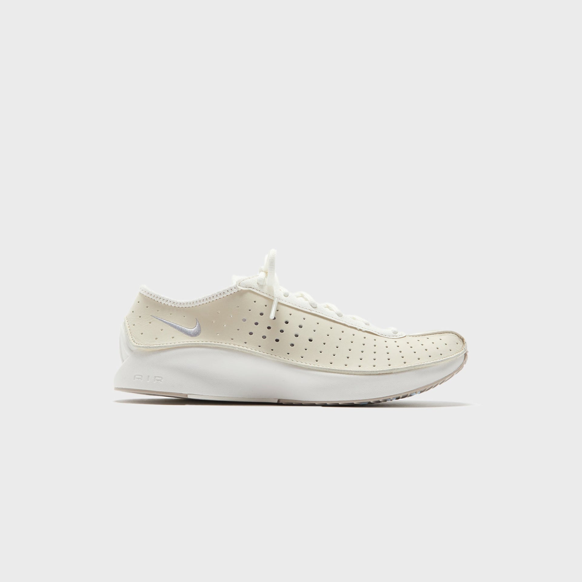 Nike WMNS Air Superfly - Coconut Milk / Metallic Silver