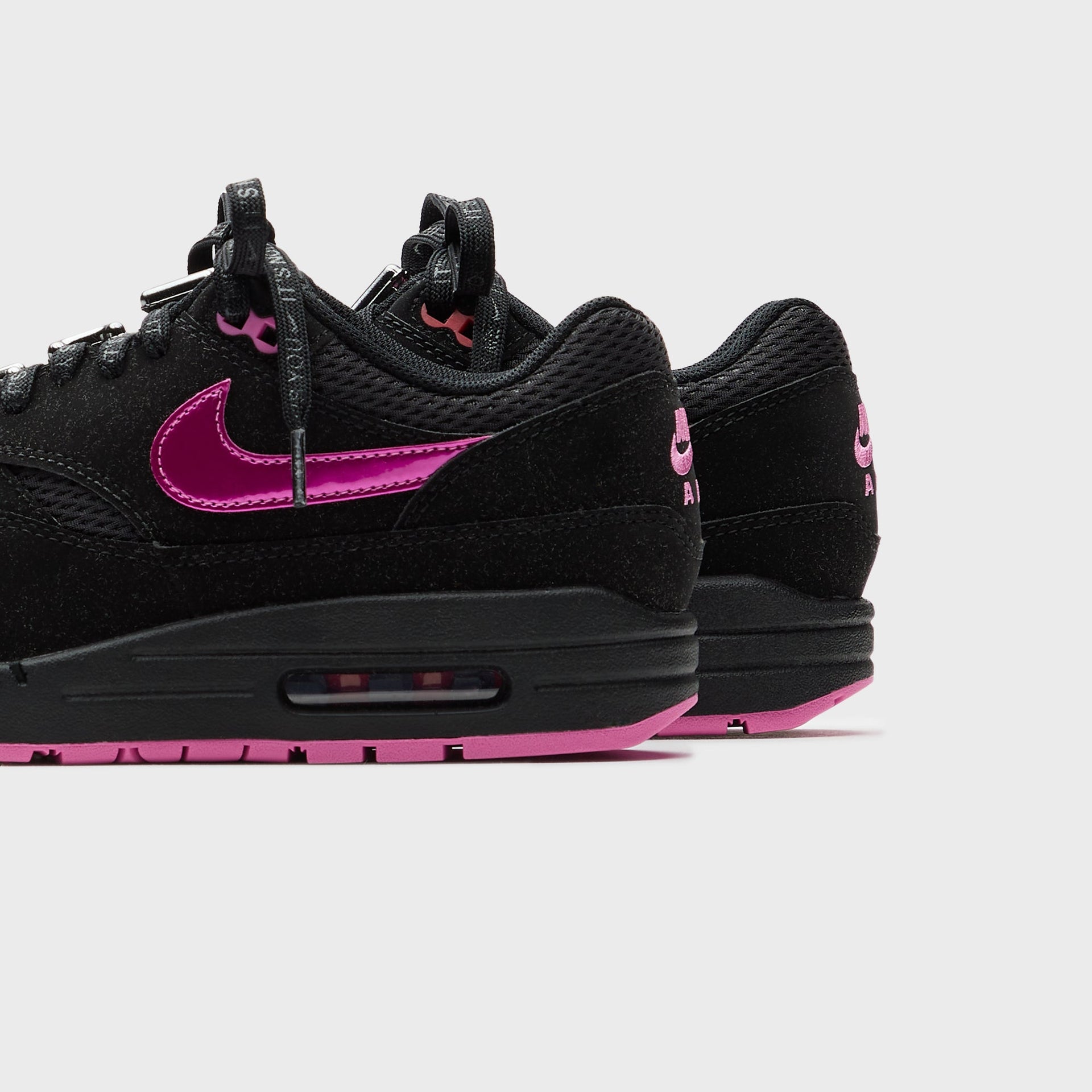 Nike Air Max 1 PRM - Black / Playful Pink