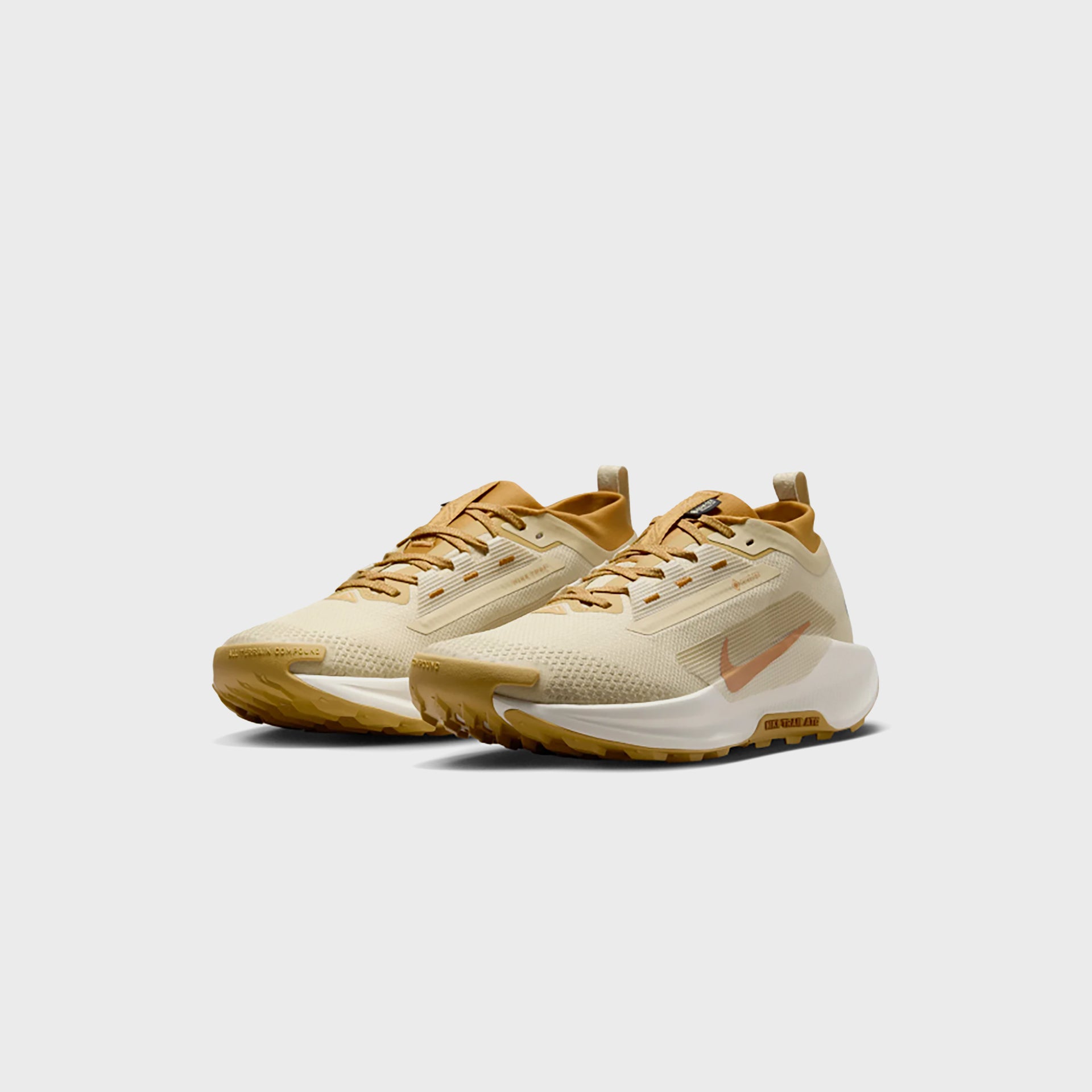 Nike Pegasus Trail 5 GORE-TEX SP - Team Gold / Desert Ochre