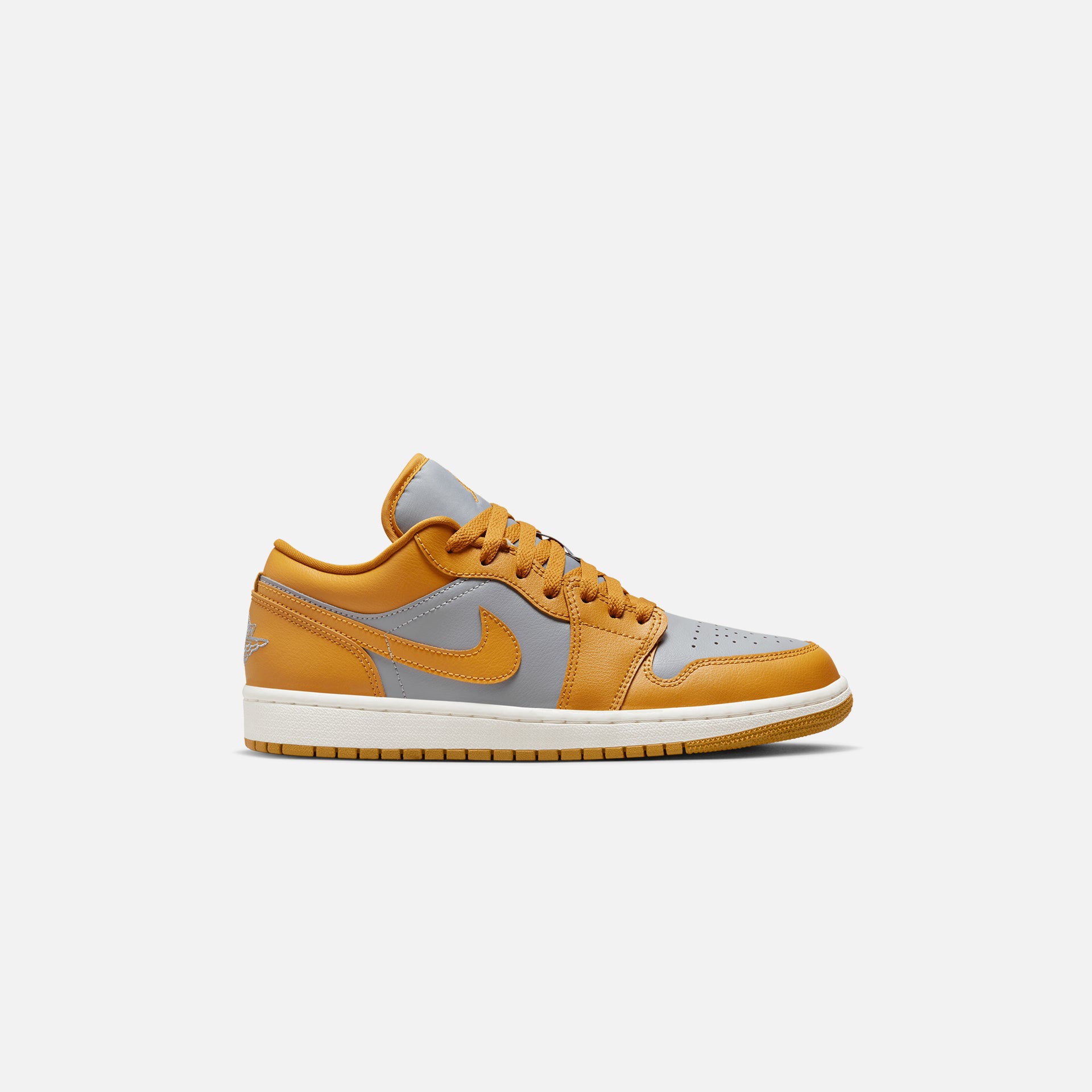 Jordan WMNS Air Jordan 1 Low - Cement Grey /Chutney / Sail