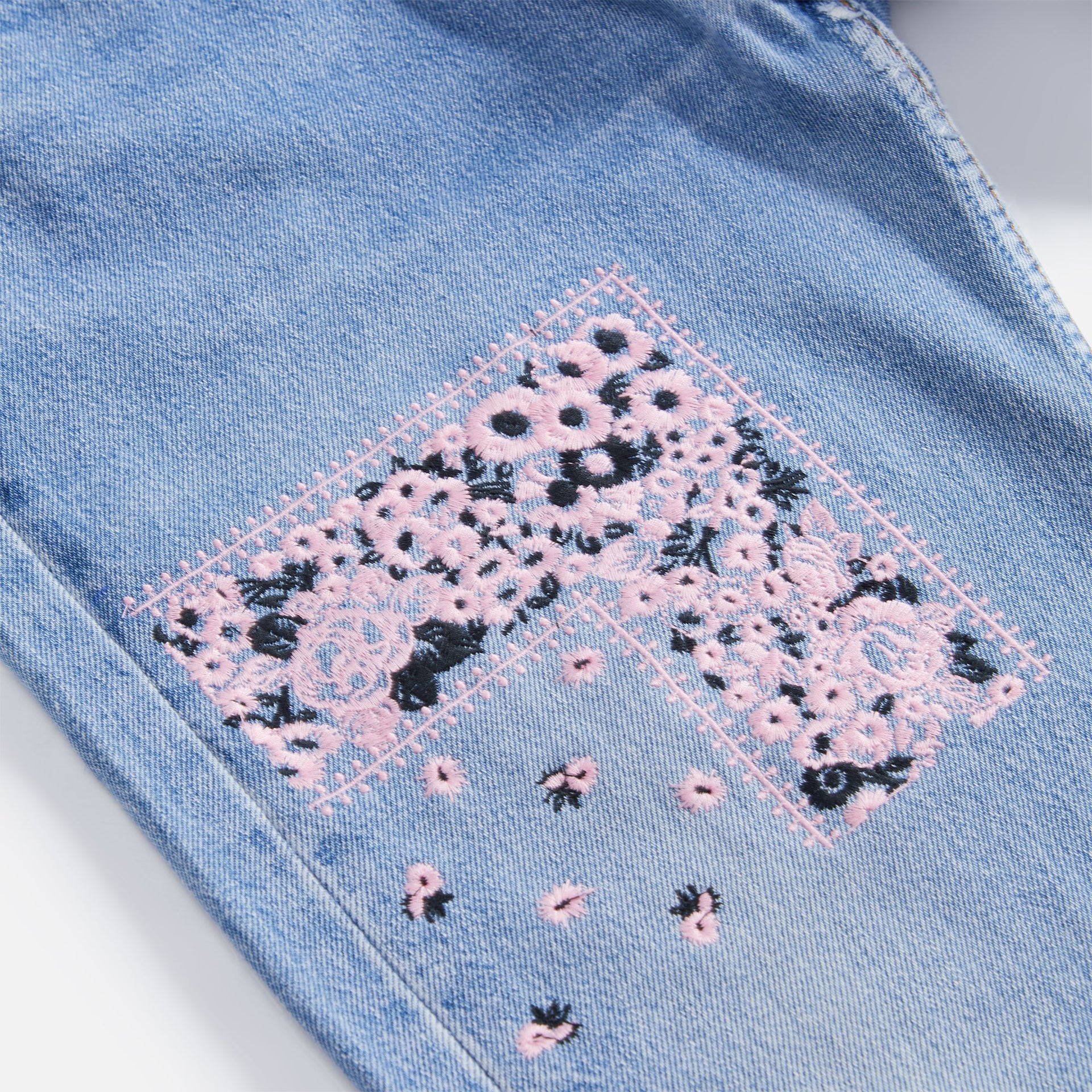 Noma Bandana Embroidery Denim Pants - Indigo Pink / Navy