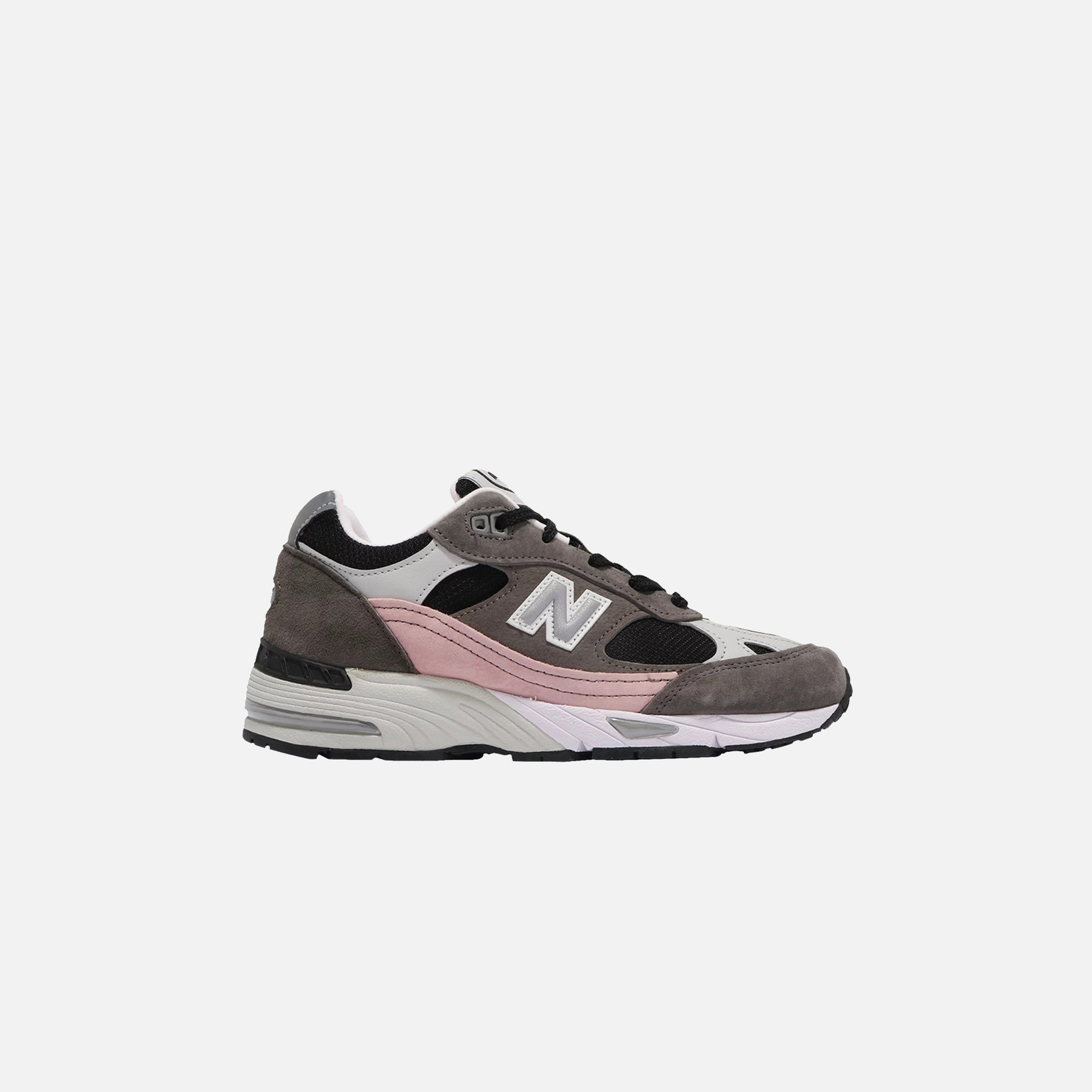 New Balance WMNS 991 - Grey / Black / Rose