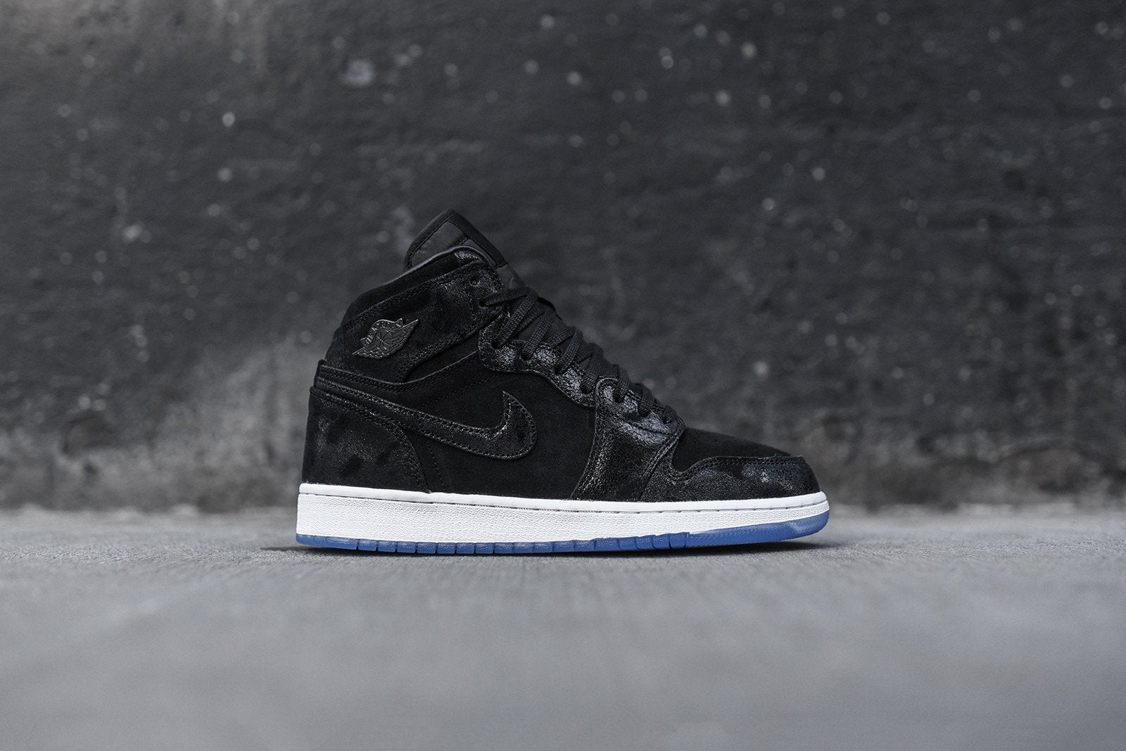 Nike GS Air Jordan 1 Retro High PRM - Black / White