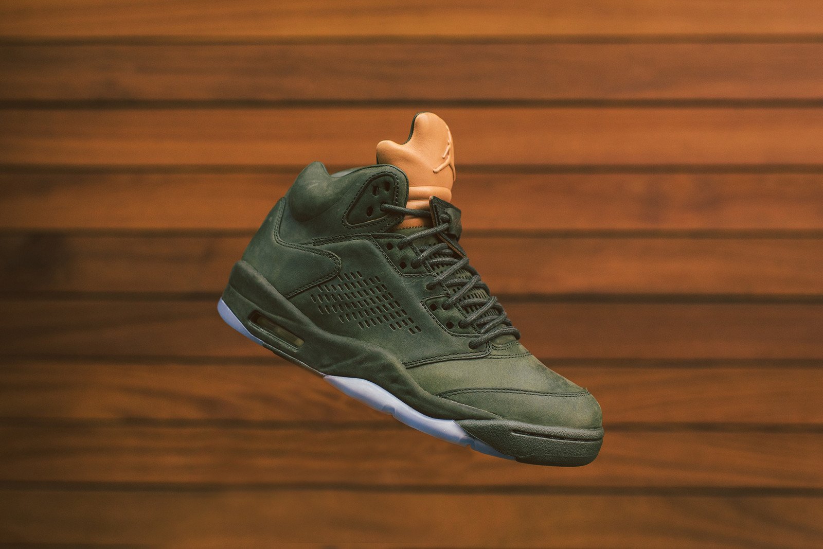 Nike Air Jordan 5 Retro PRM - Take Flight