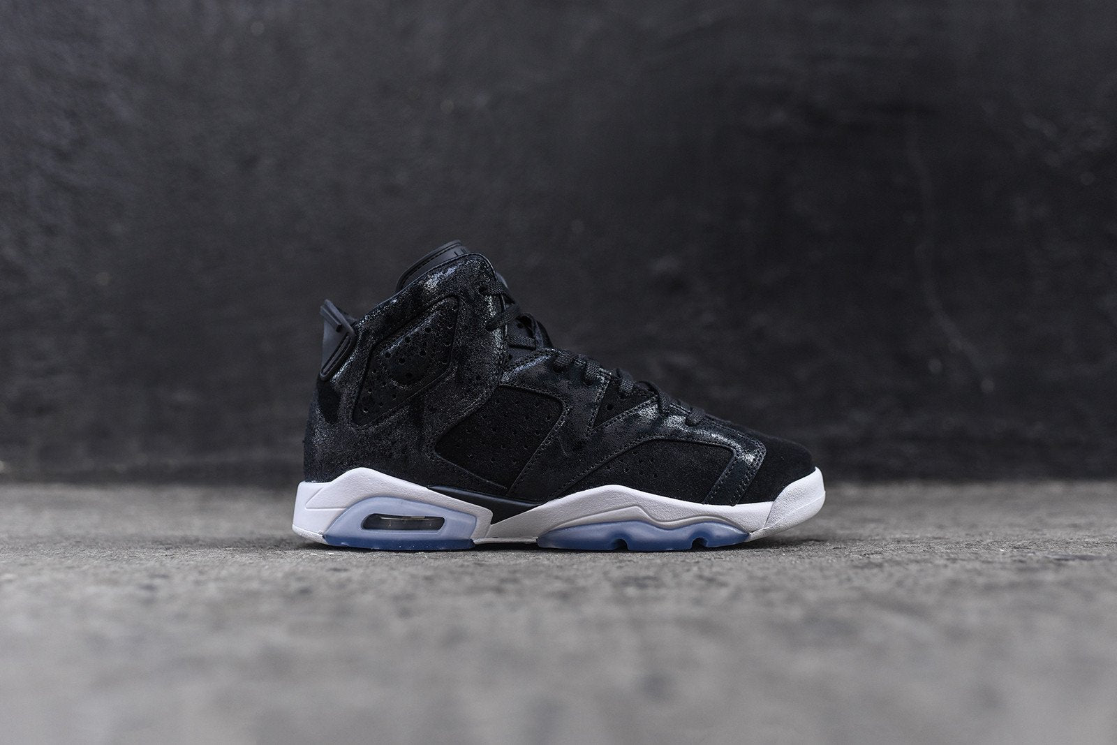 Nike GS Air Jordan 6 Retro PRM Heiress - Black / White / Gym