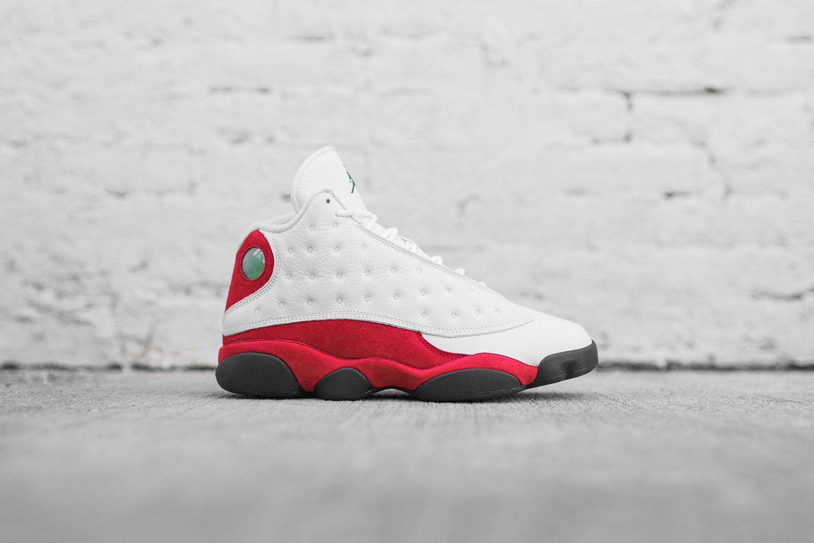 Nike GS Air Jordan 13 Retro - White / Black / Team Red