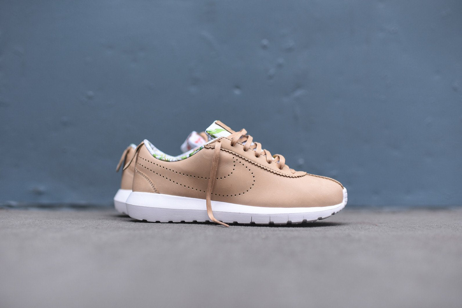Nike WMNS Roshe Cortez NM Liberty - Vachetta