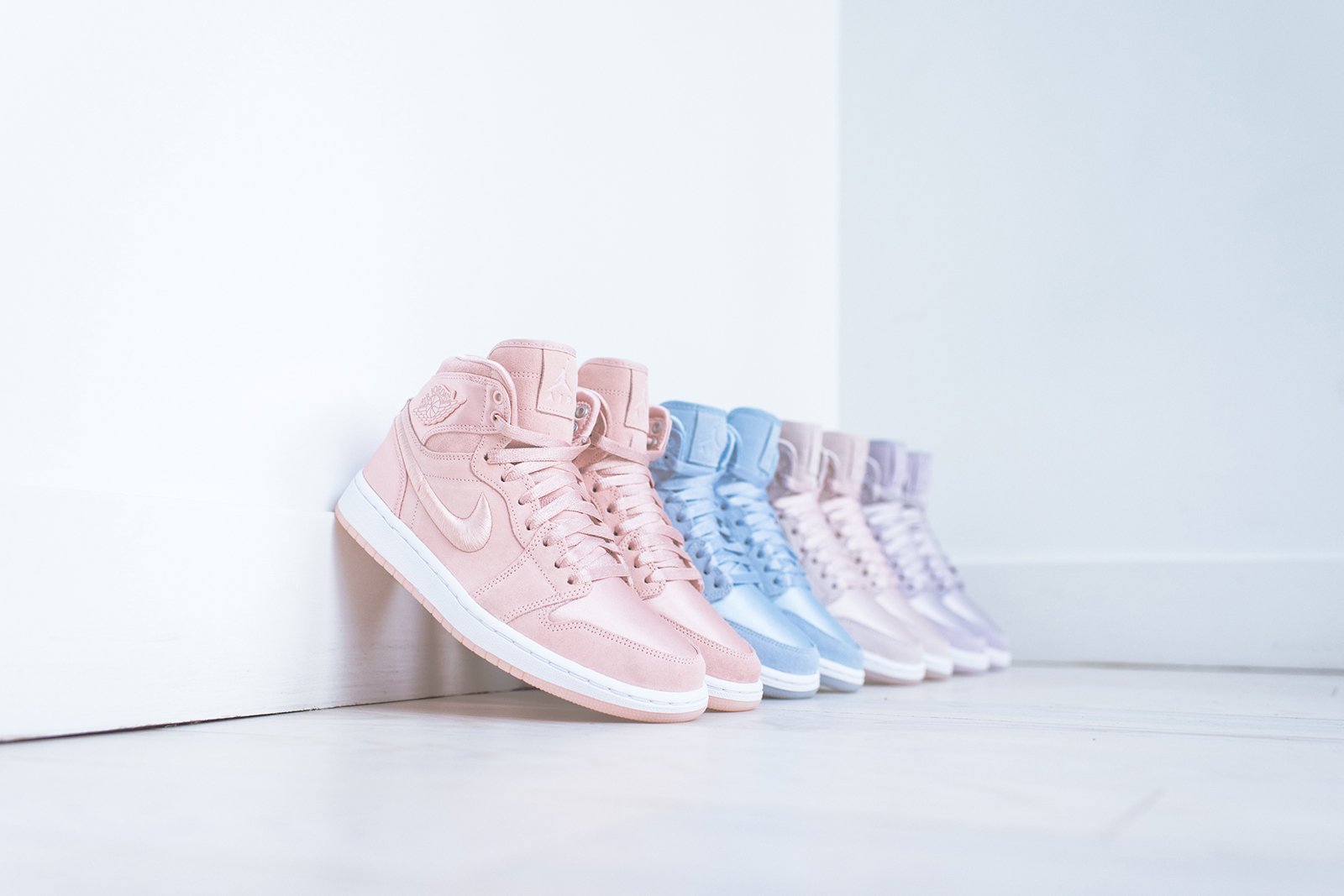 Nike WMNS Air Jordan 1 Retro High Season Of Her Collection