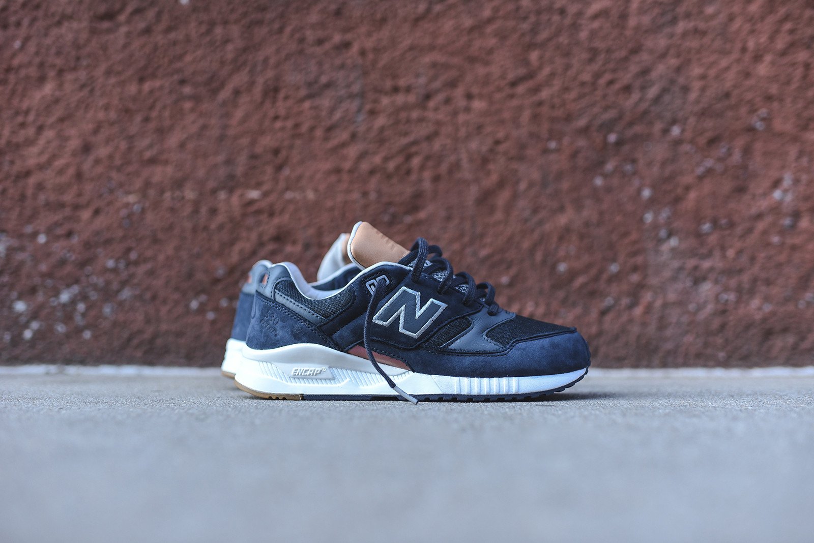 New Balance WMNS 530 - Outerspace Navy / Thunder