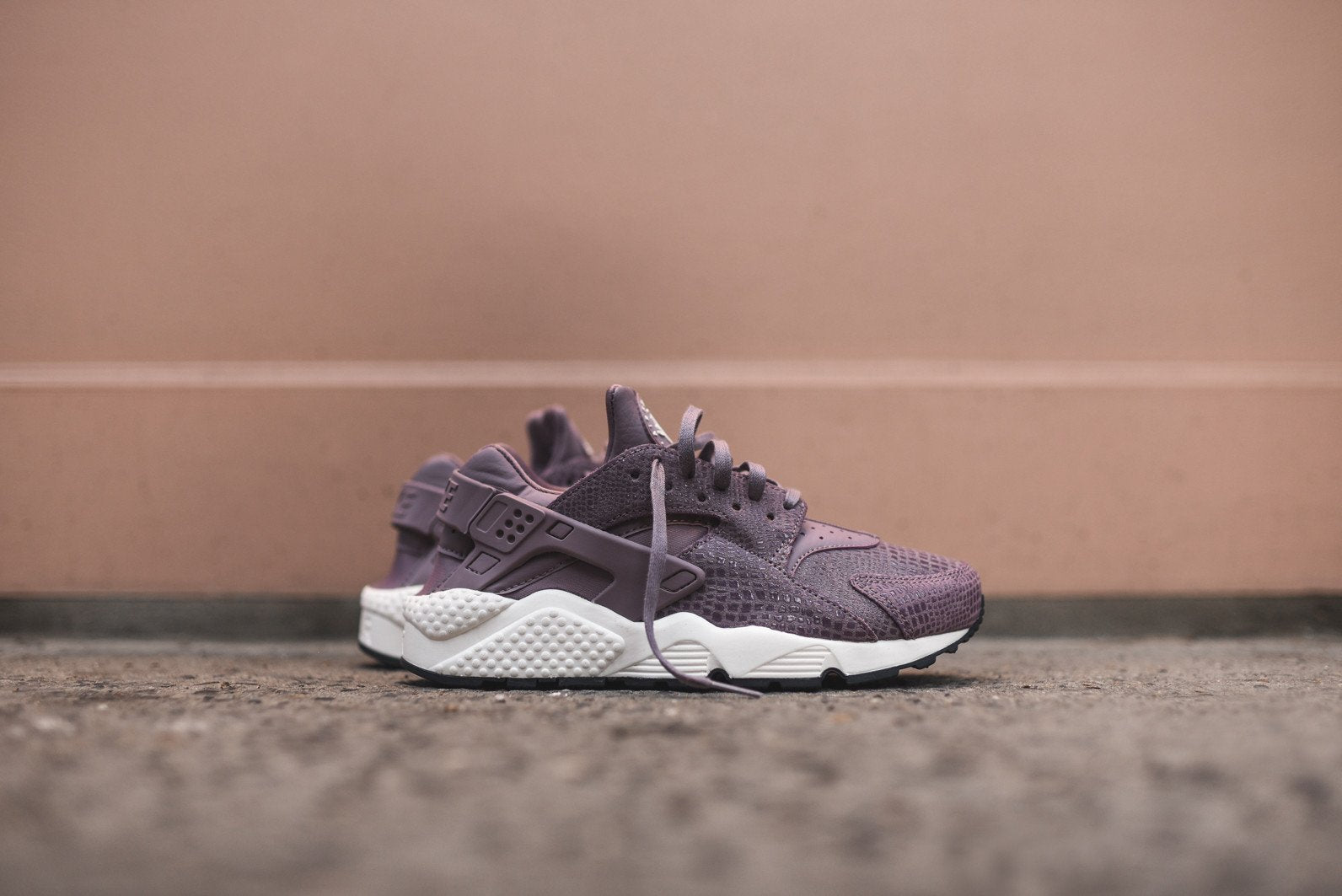Nike WMNS Air Huarache Run - Purple Smoke / Sail