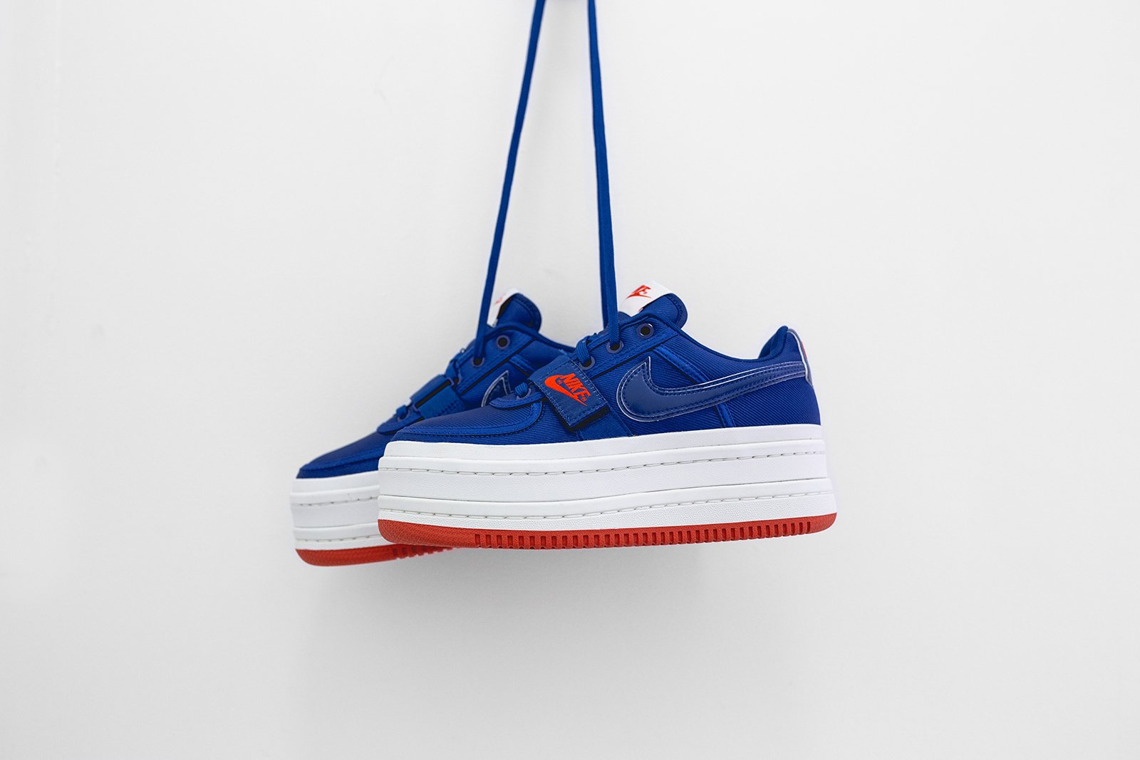 Nike WMNS Vandal 2K - Gym Blue / Summit White