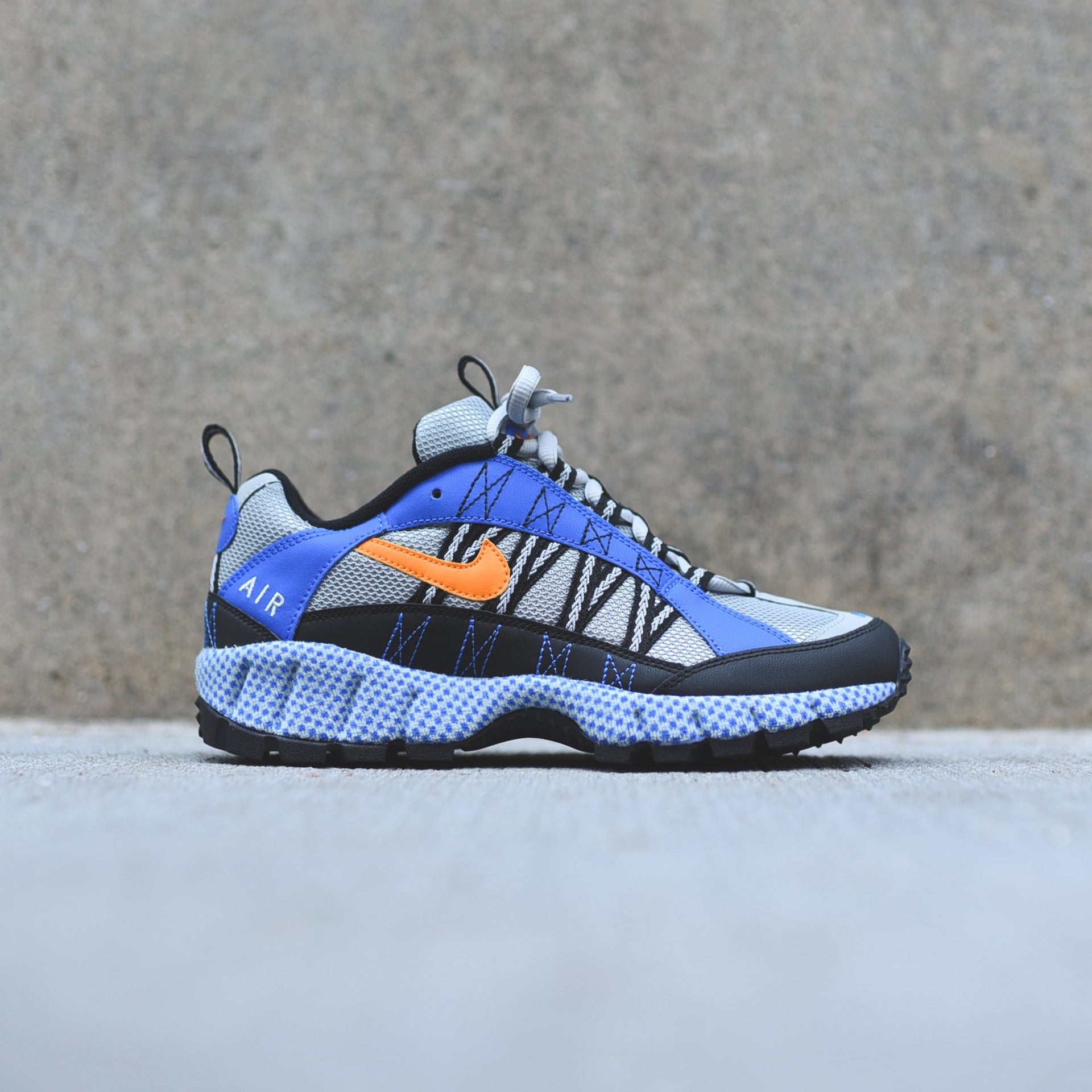 Nike Air Humara 17 - Silver / Carotene Blue / Spark Black