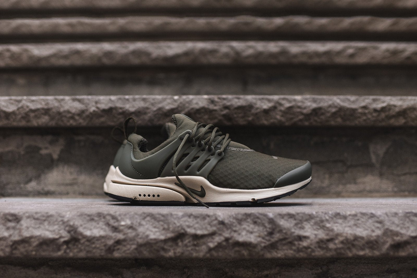 Nike Air Presto Essential - Cargo / Khaki