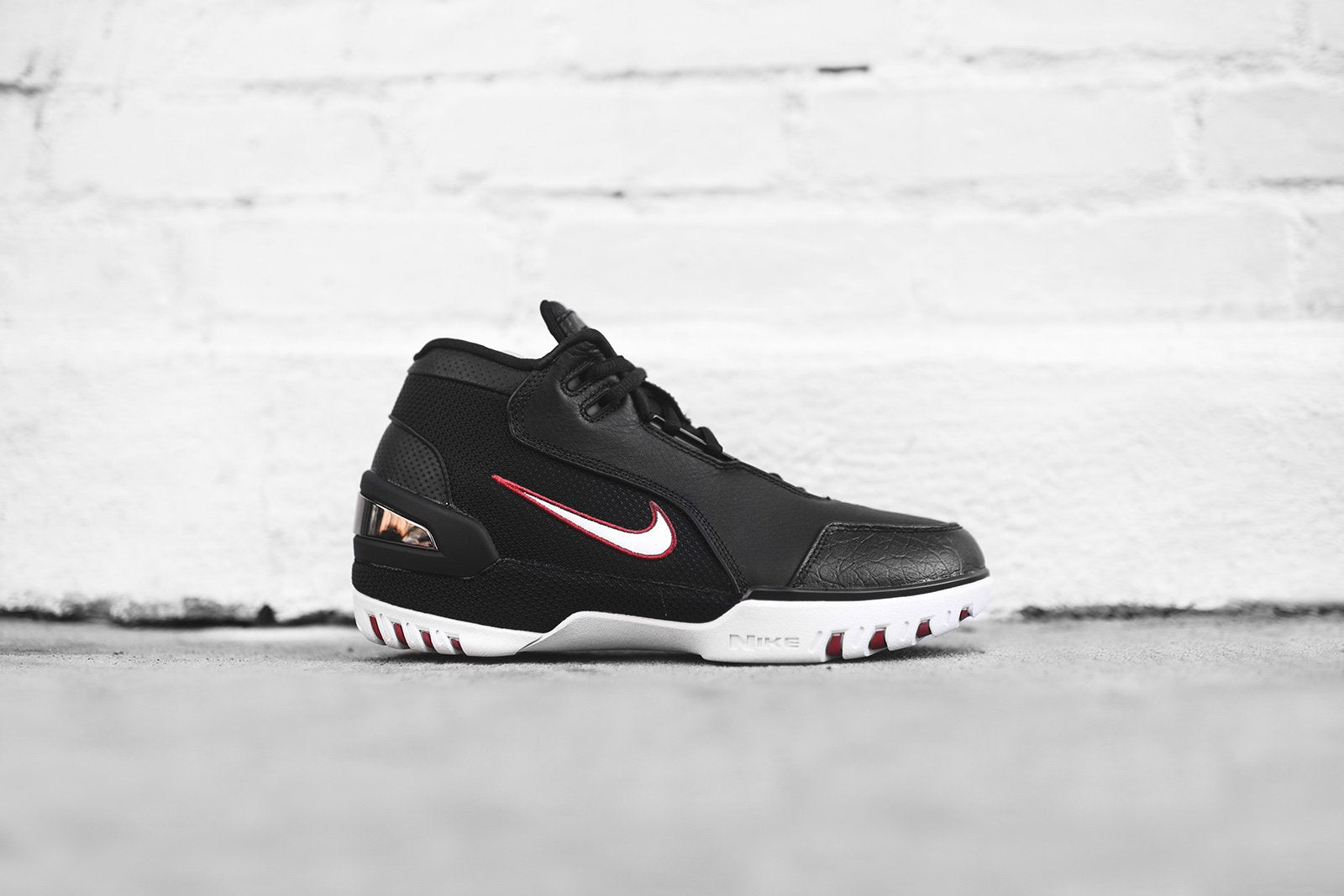 Nike Air Zoom Generation QS - Black / White