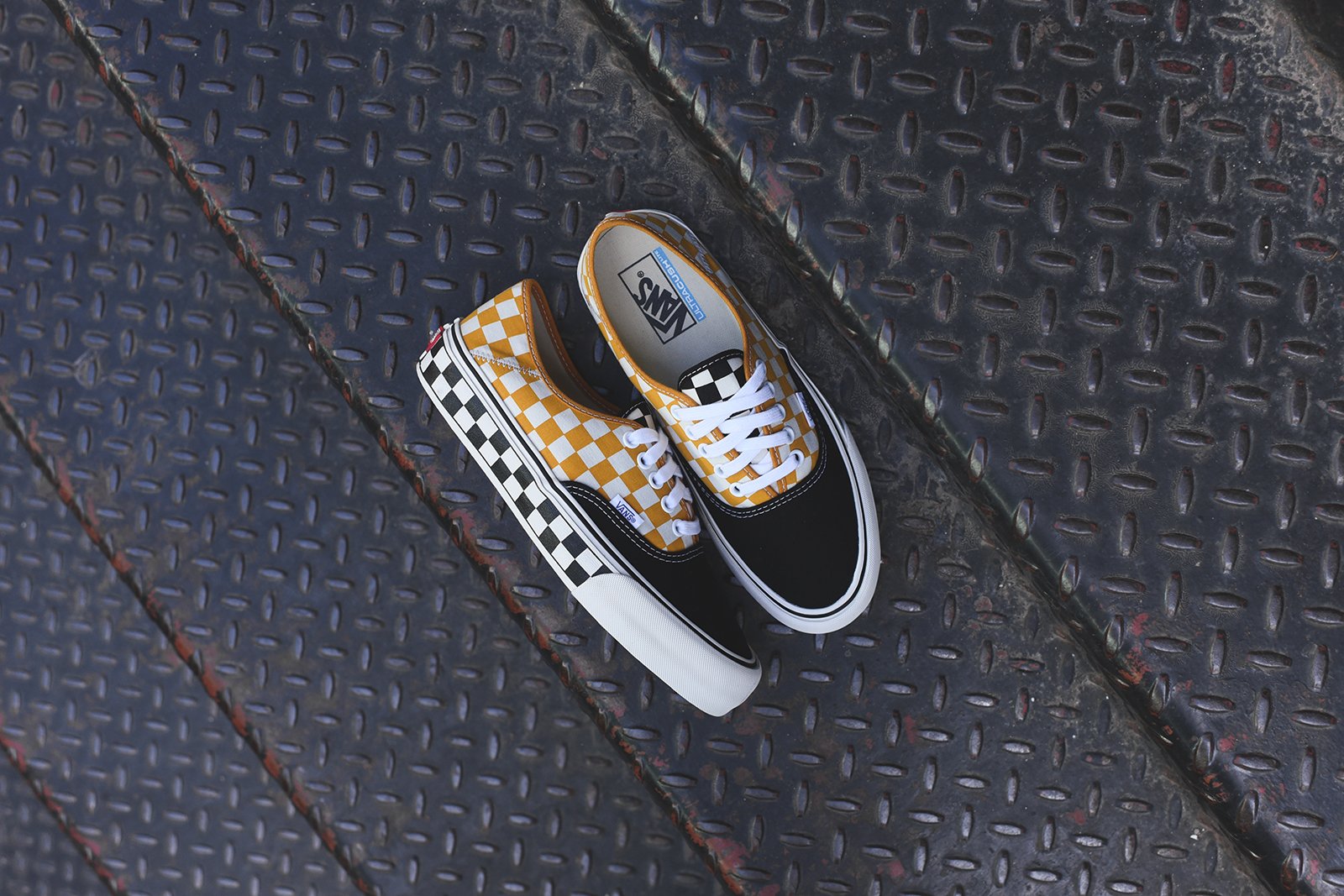 Vans Authentic SF Checkerboard - Black / Sunflower