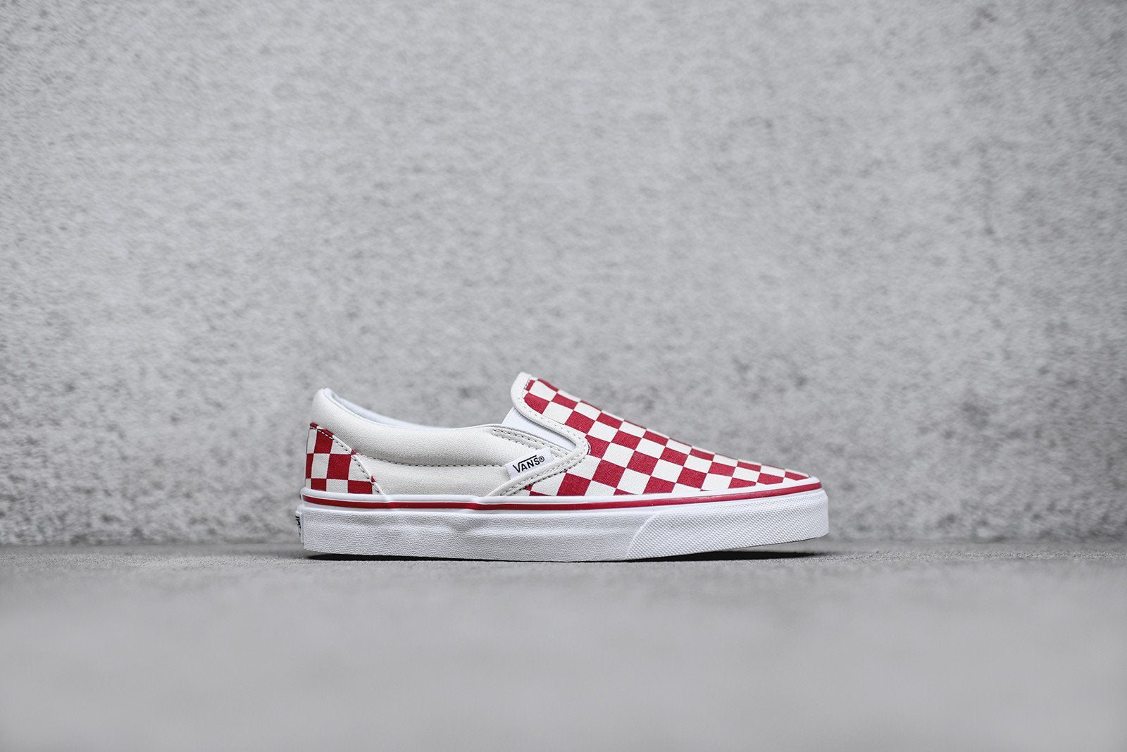 Vans Classic Slip-On - Red / White