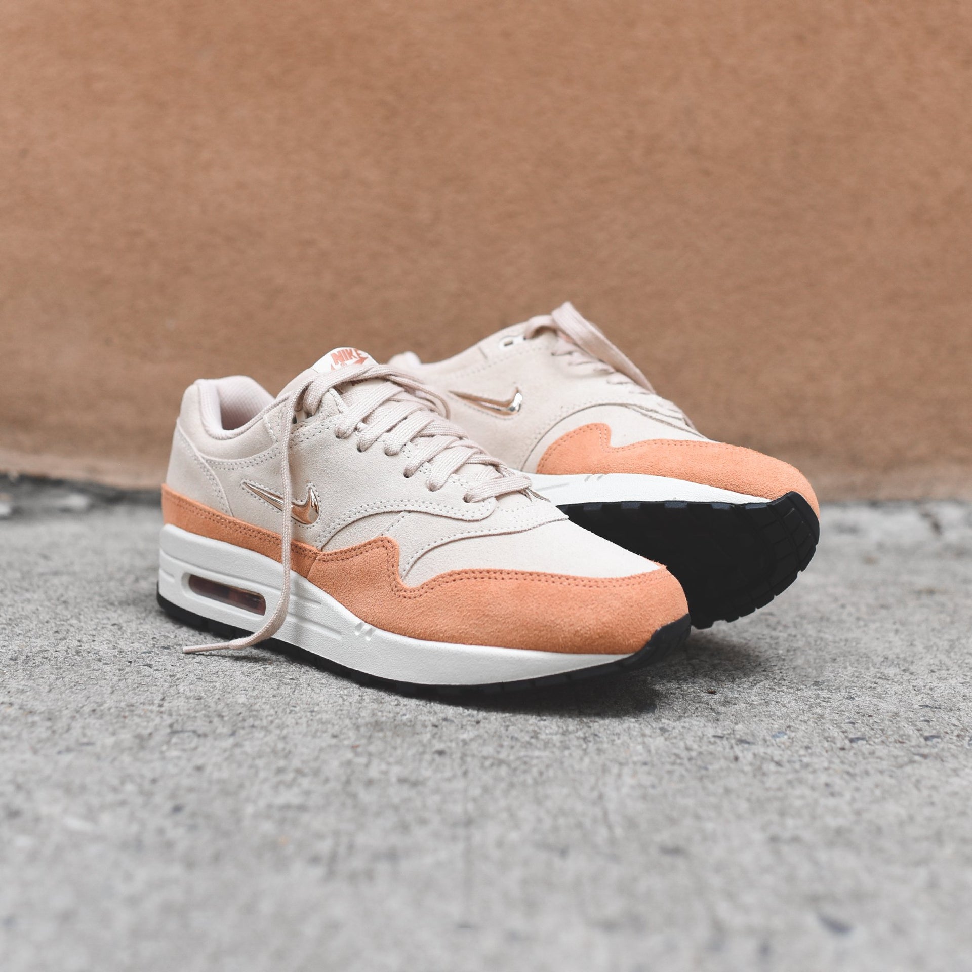 Nike WMNS Air Max 1 PRM SC - Guava Ice