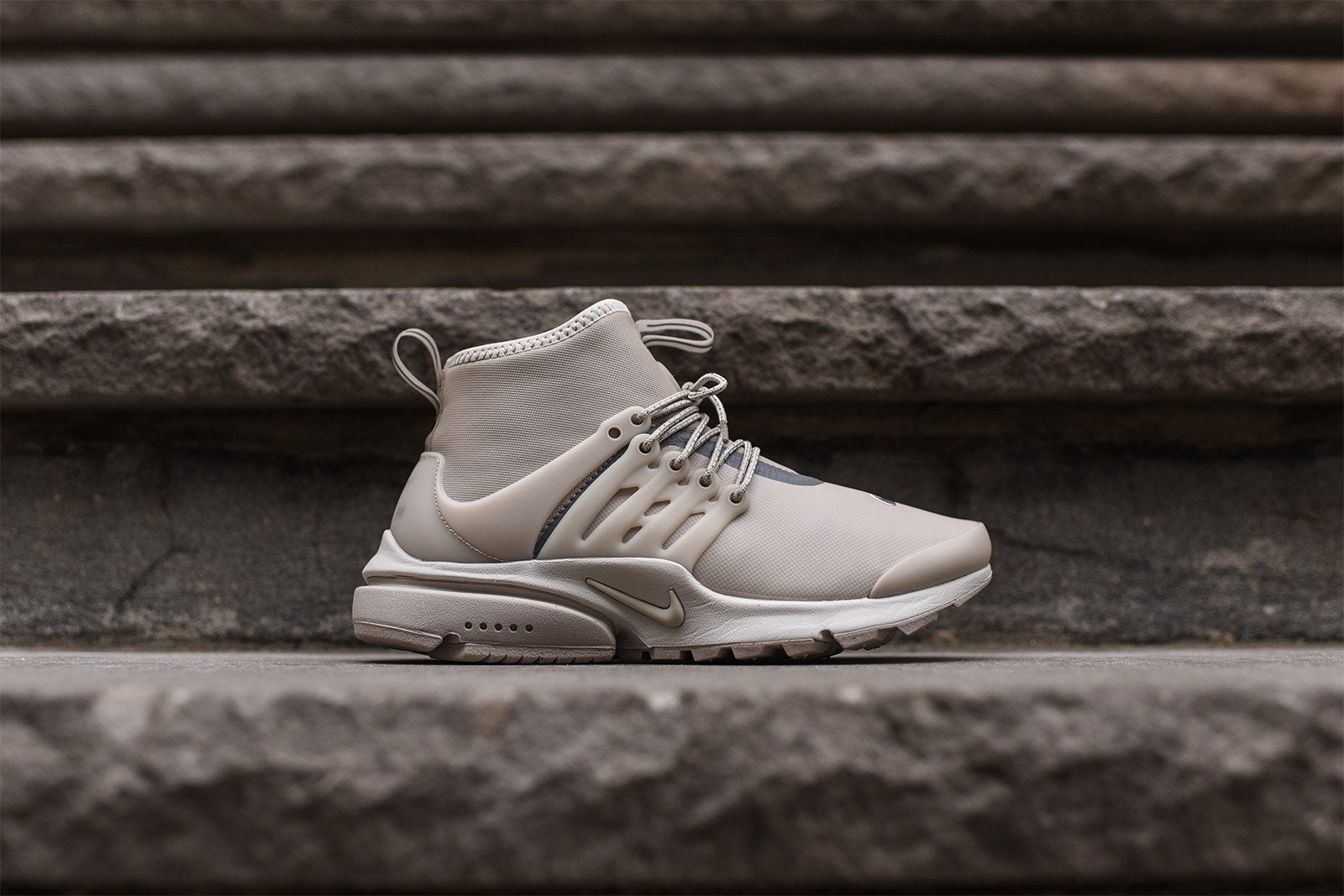 Nike WMNS Air Presto Utility Mid - Bone