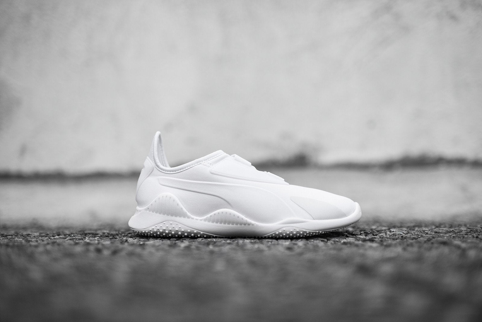 Puma WMNS Mostro - White