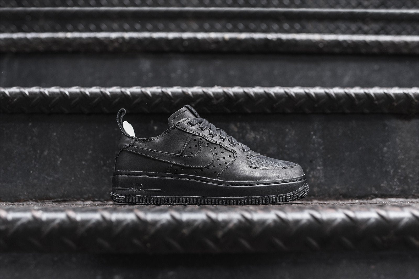Nike WMNS Air Force 1 CMFT TC SP - Black / Sail