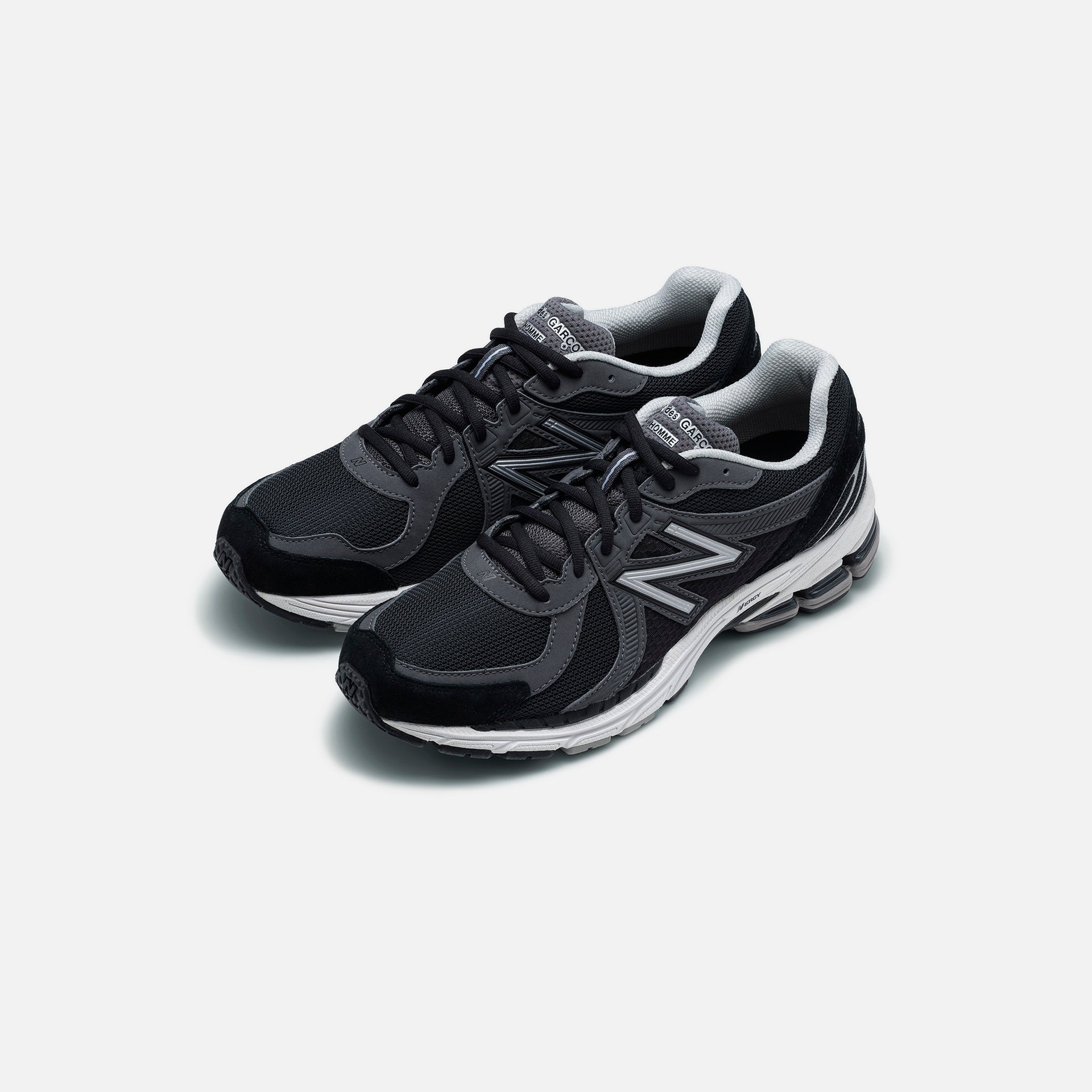 CDG Homme x New Balance 860 - Black / Grey