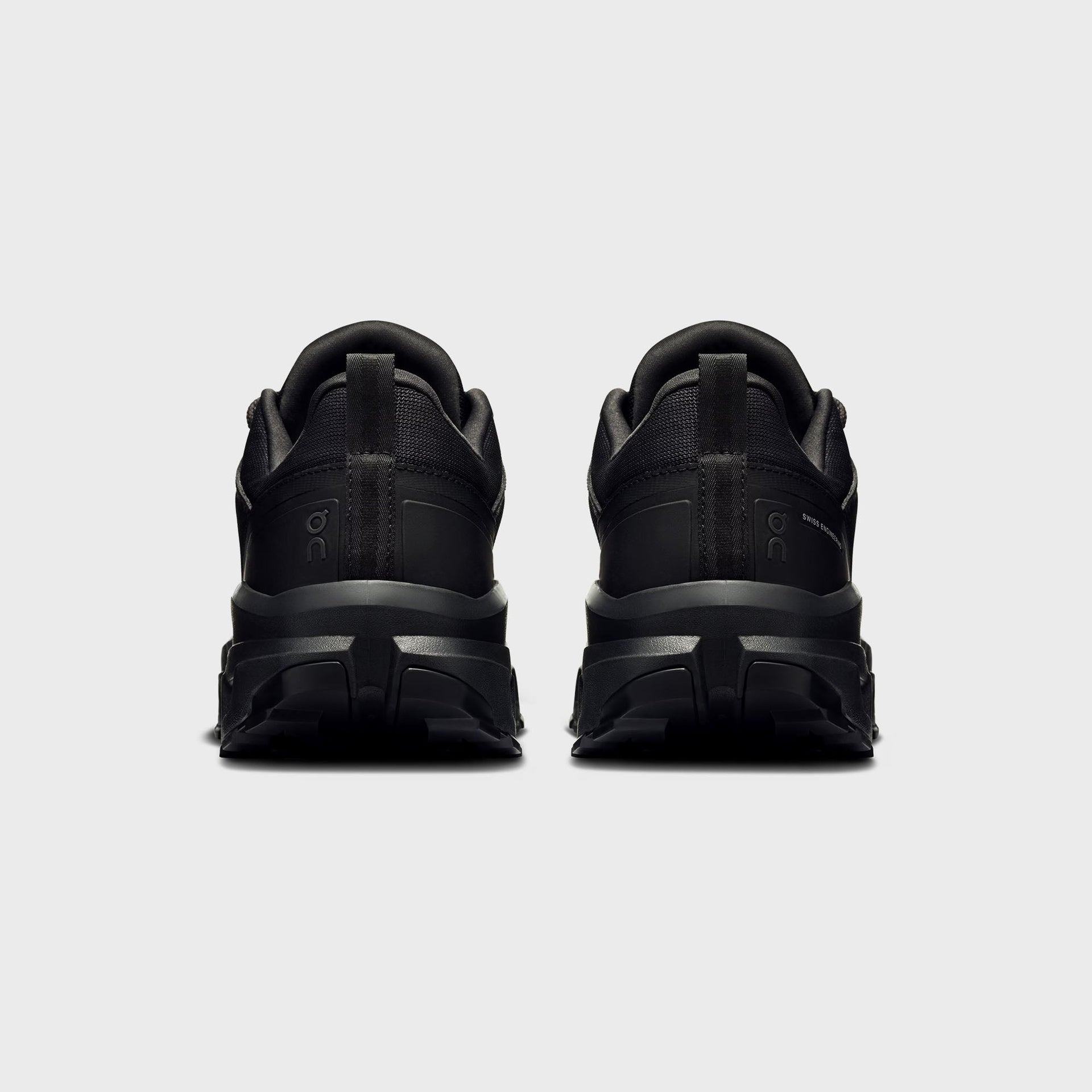 On Running Cloudrock Low Waterproof - Black