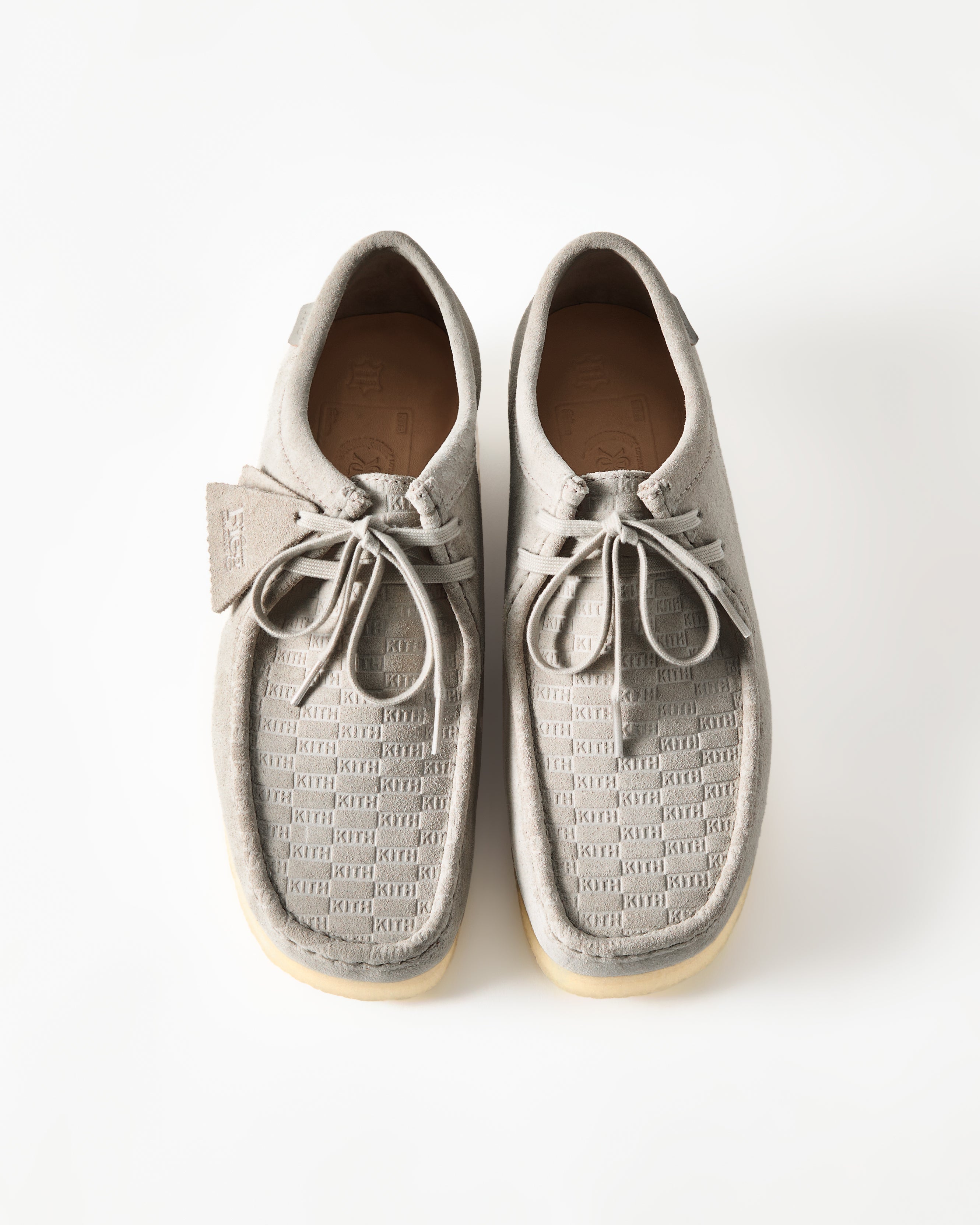 Kith Clarks コラボ スエード靴 グレー Kith for Clarks Originals Wallabee - Loyalty Exclusive