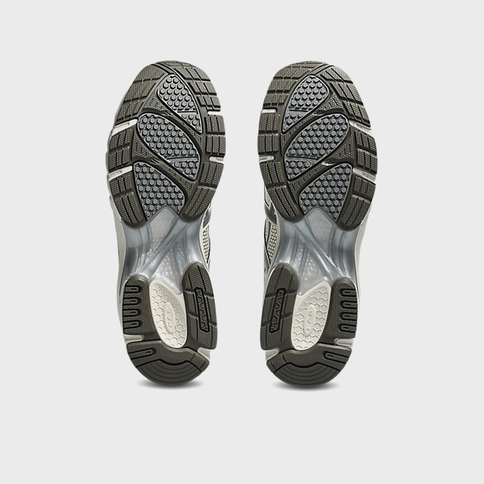 ASICS Gel-DS Trainer 14 - Cream / Clay Grey